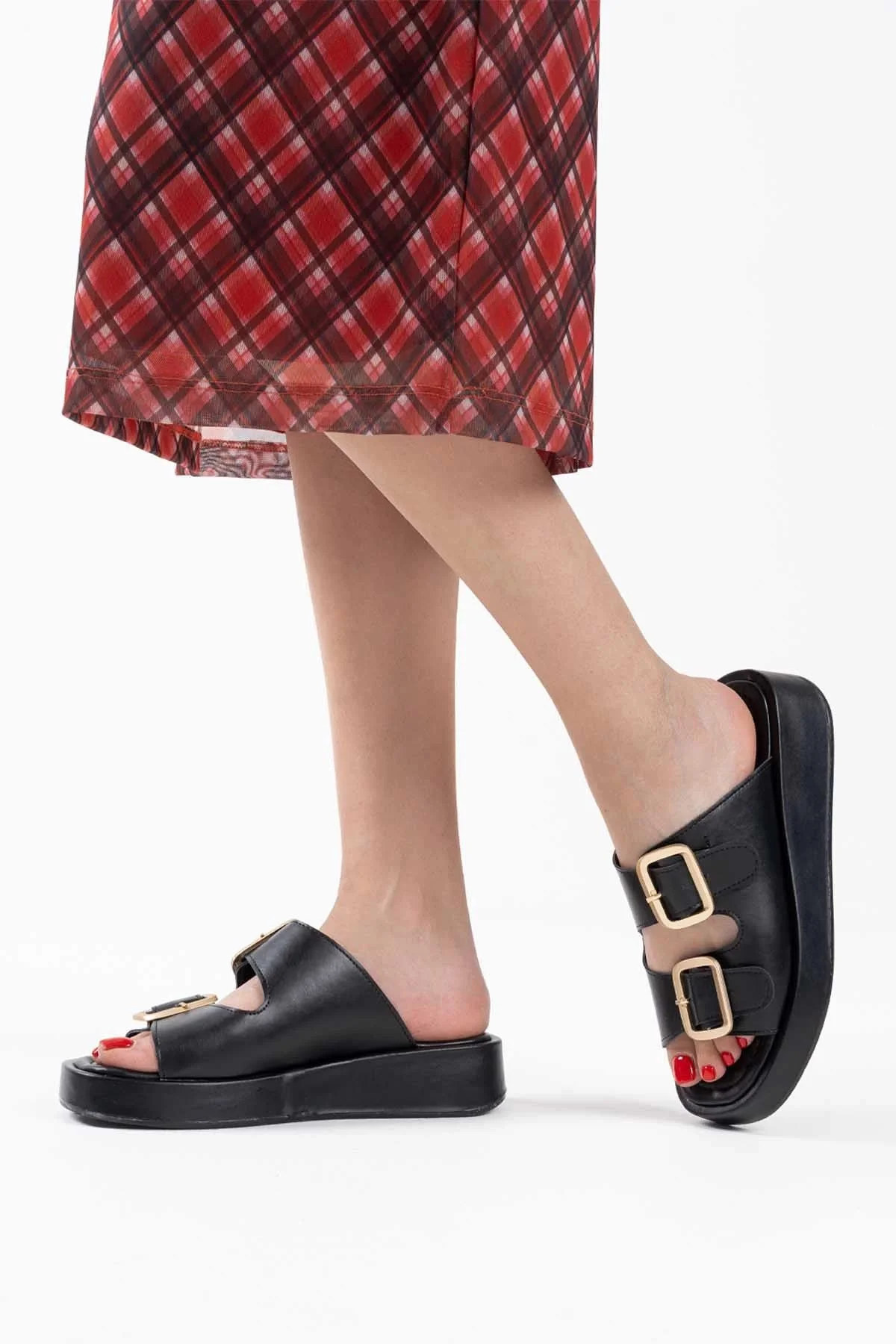 özssa Nare Siyah Cilt Terlik