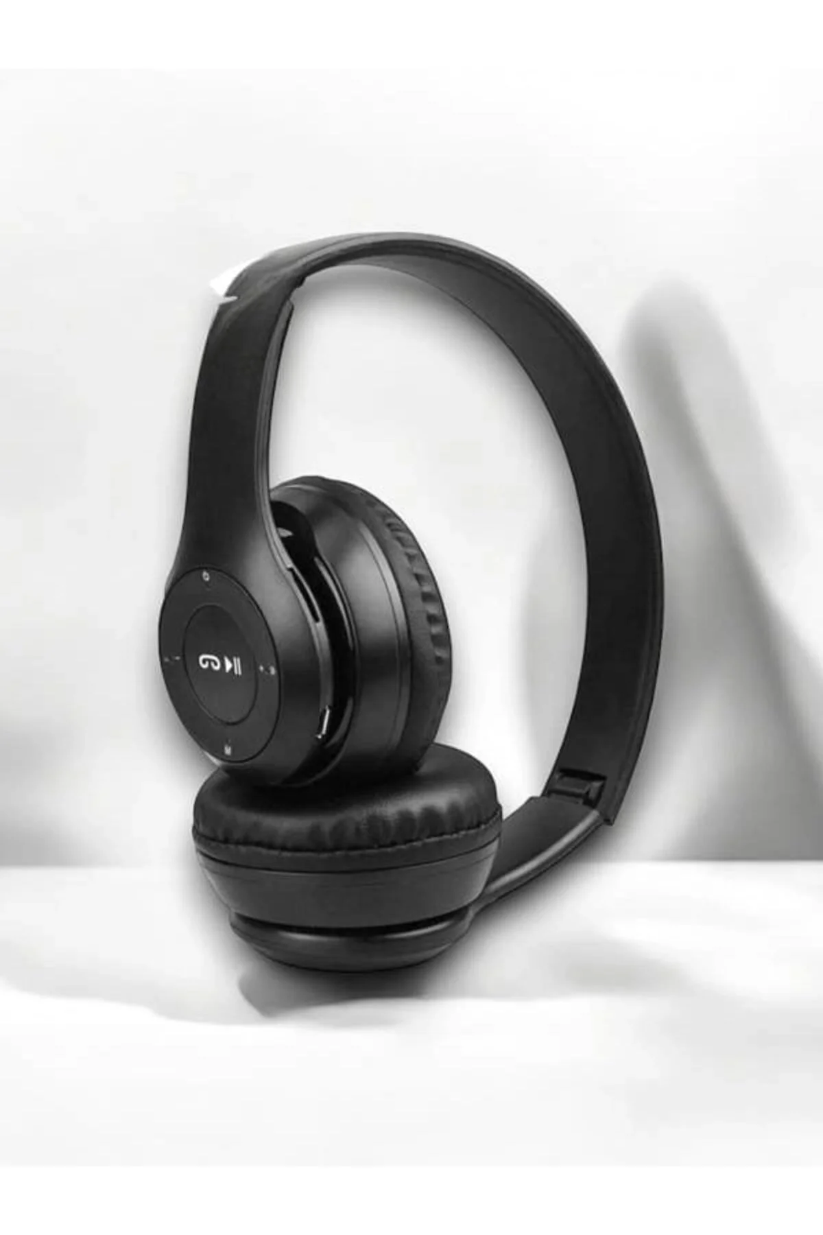 P47 Kulak Üstü Bluetooth Kulaklık
