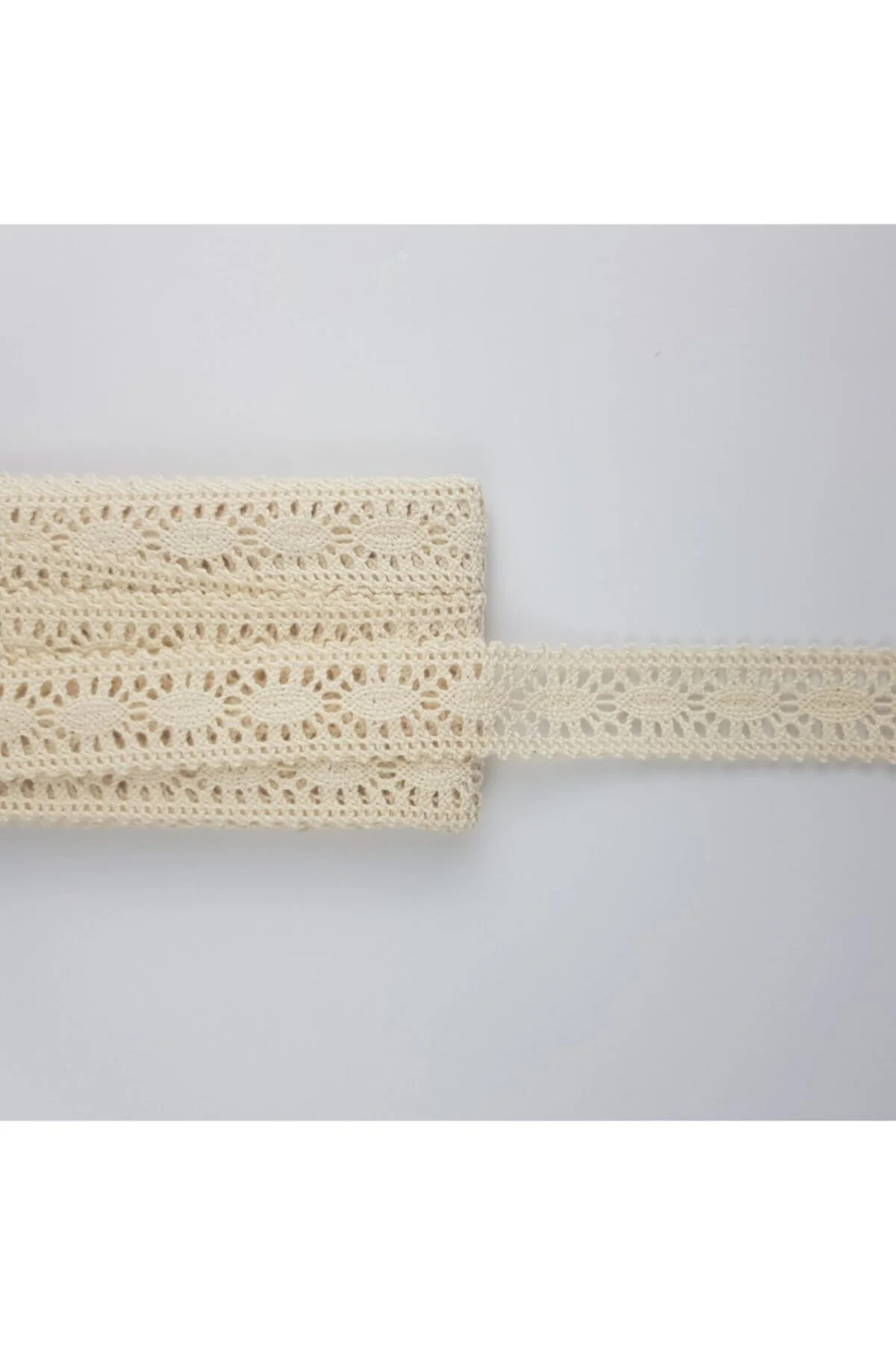 Pamuk Ara Dantel  26mm Eninde ( 581)