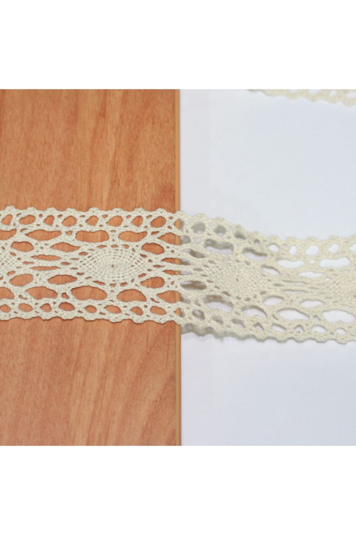 Tuhafiyecimiz Pamuk Ara Dantel. (421-2)