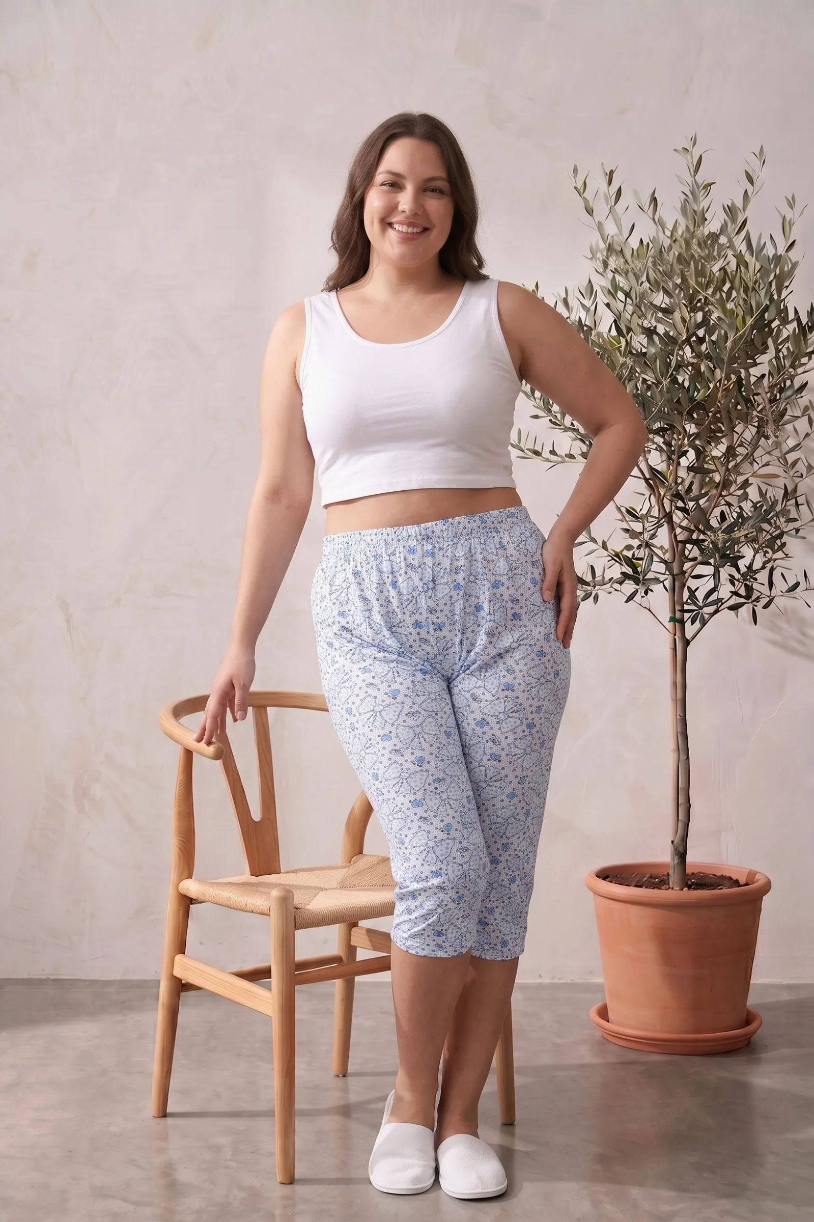 Pamuklu Desenli Büyük Beden Bermuda Kapri, Mavi-Beyaz, 4XL Pamuklu Desenli Büyük Beden Bermuda Kapri, Mavi-Beyaz, 4XL Fiyatı, Yorumları ve Özellikleri