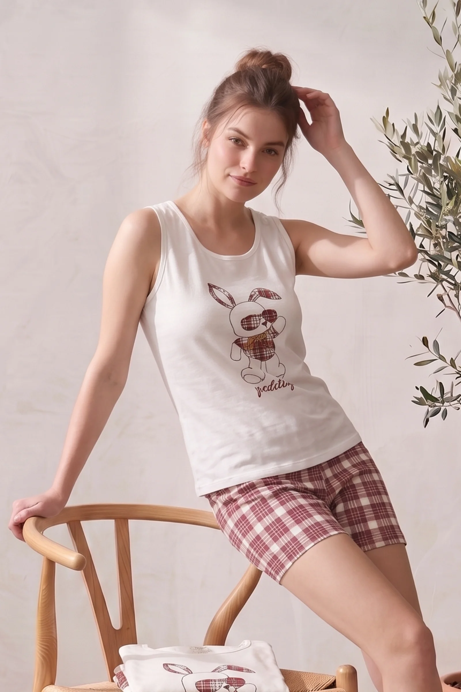 Pamuklu Geniş Askılı Desenli Şortlu Pijama Takımı, Lacivert, XL Pamuklu Geniş Askılı Desenli Şortlu Pijama Takımı, Lacivert, XL Fiyatı, Yorumları ve Özellikleri