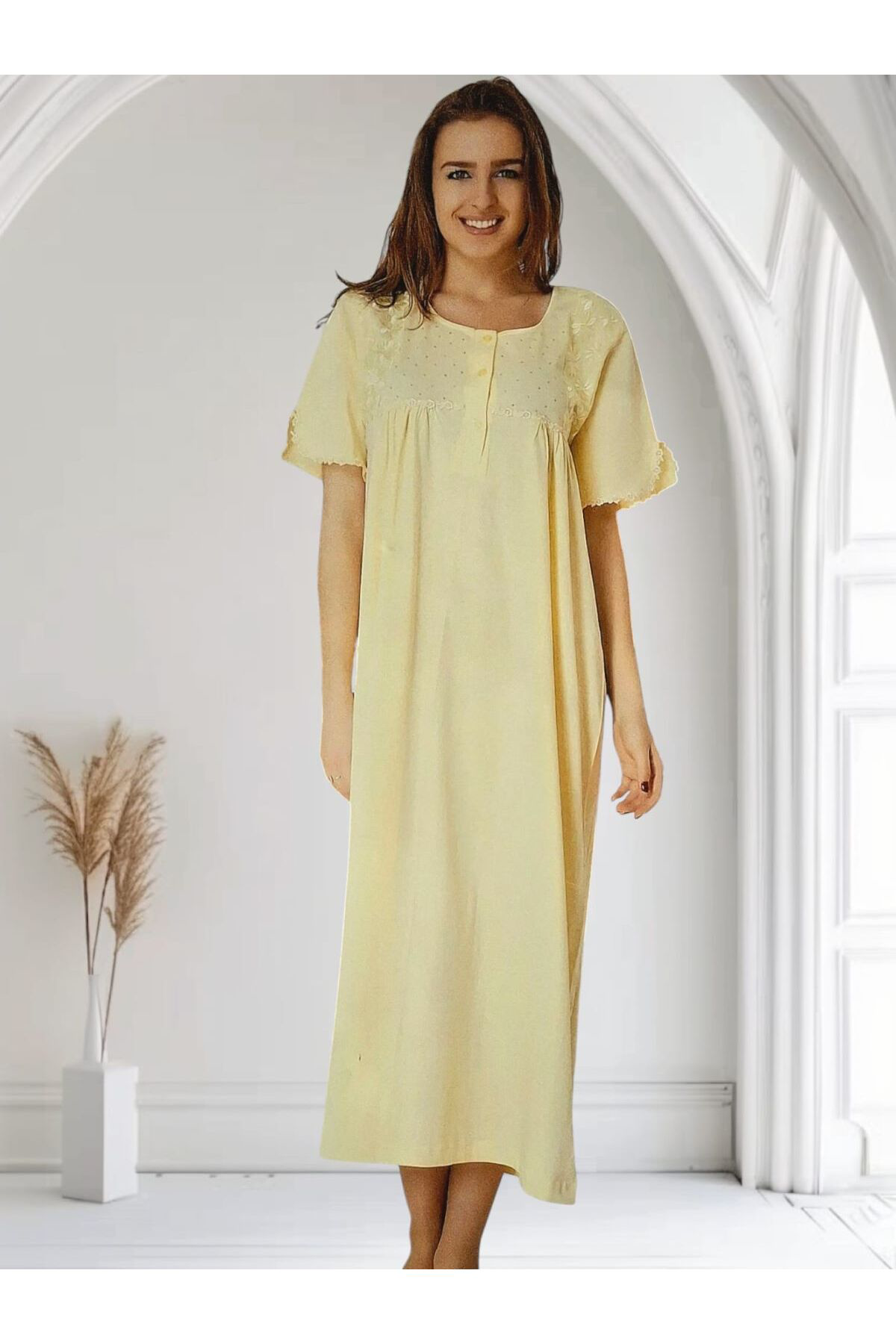 Pamuklu Kısa Kol Taşlı Gecelik Anne Geceliği SARI
