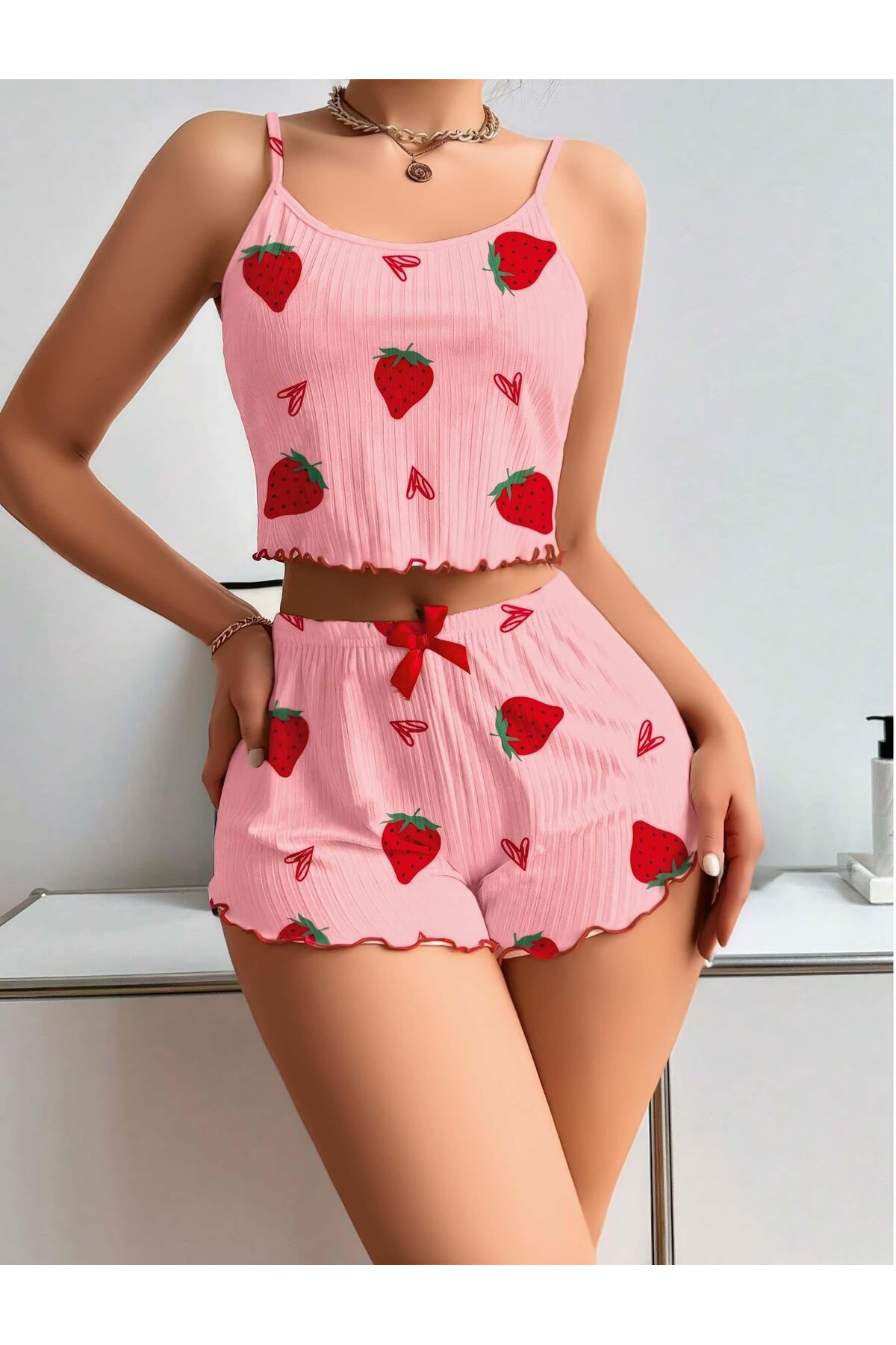 Aria's Closet Pamuklu Pembe Üstüne Çilek Desen Fitilli Askılı Şortlu Pijama Tak