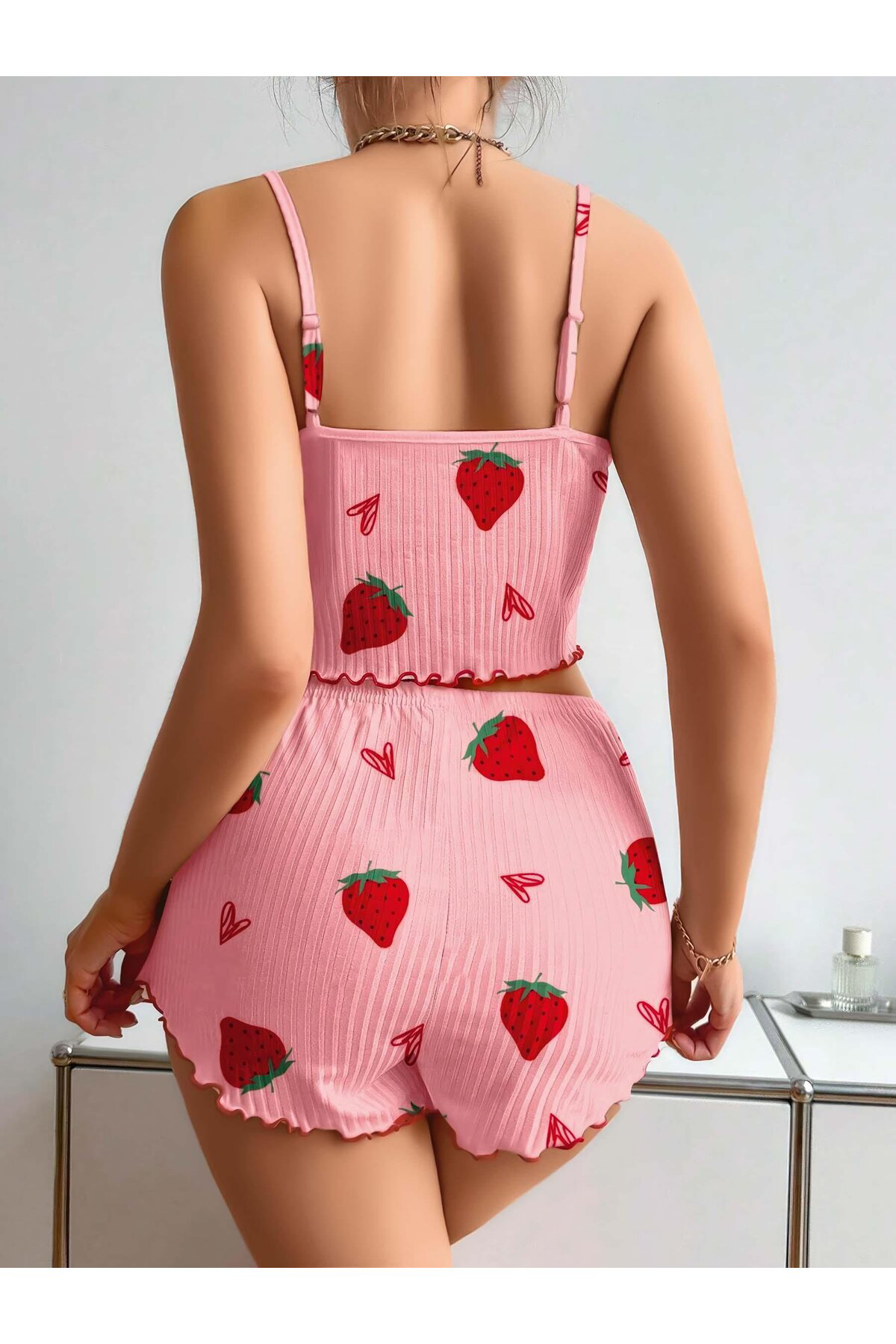 Aria's Closet Pamuklu Pembe Üstüne Çilek Desen Fitilli Askılı Şortlu Pijama Tak