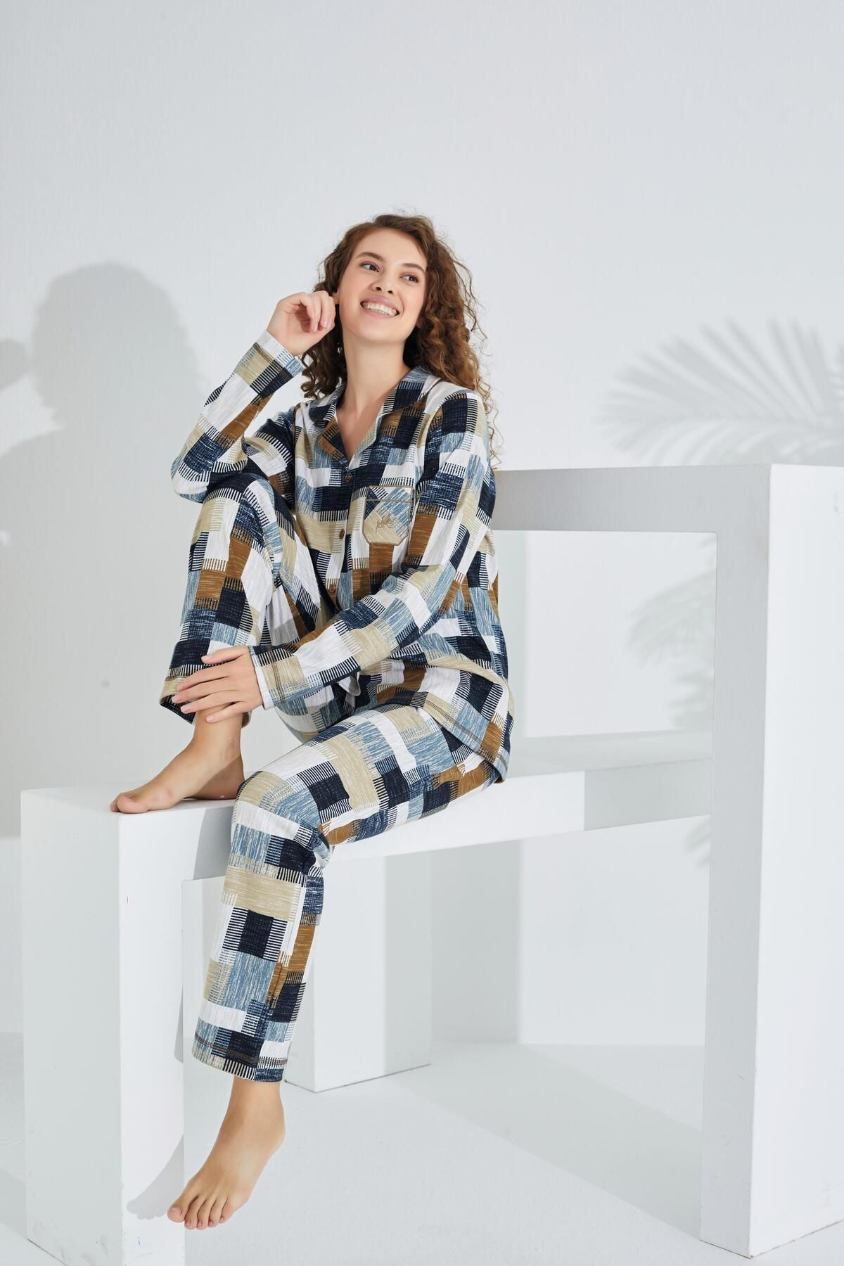 Pamuklu Uzun Kol Önden Düğmeli Kadın Pijama Takımı KAHVE BLOK DES