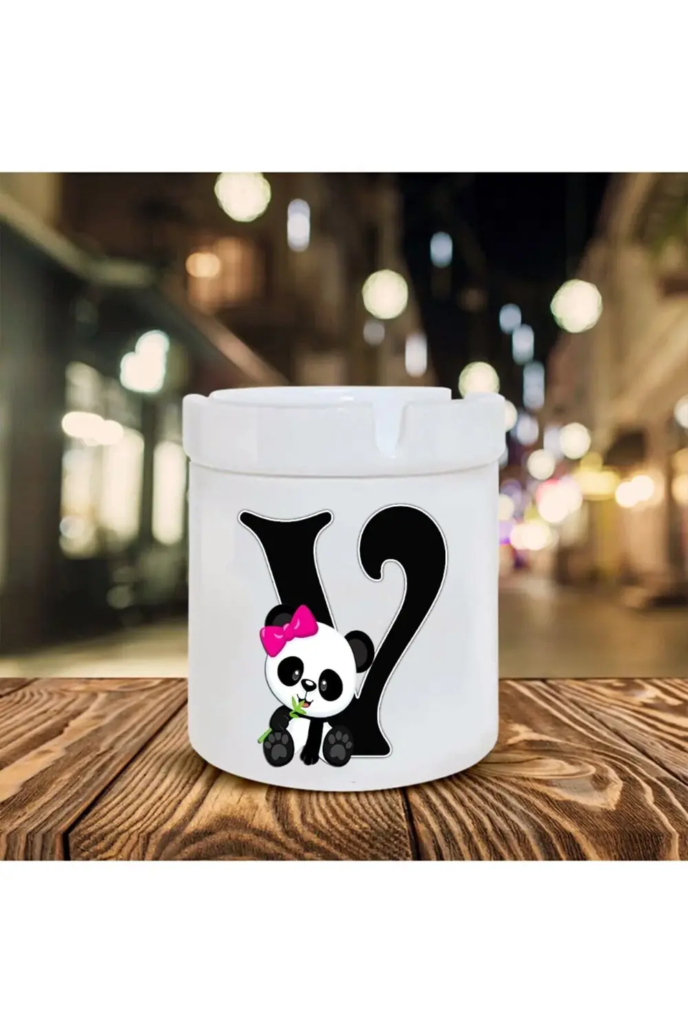 Panda Desenli V Harfi Baskılı Seramik Şık Küllük