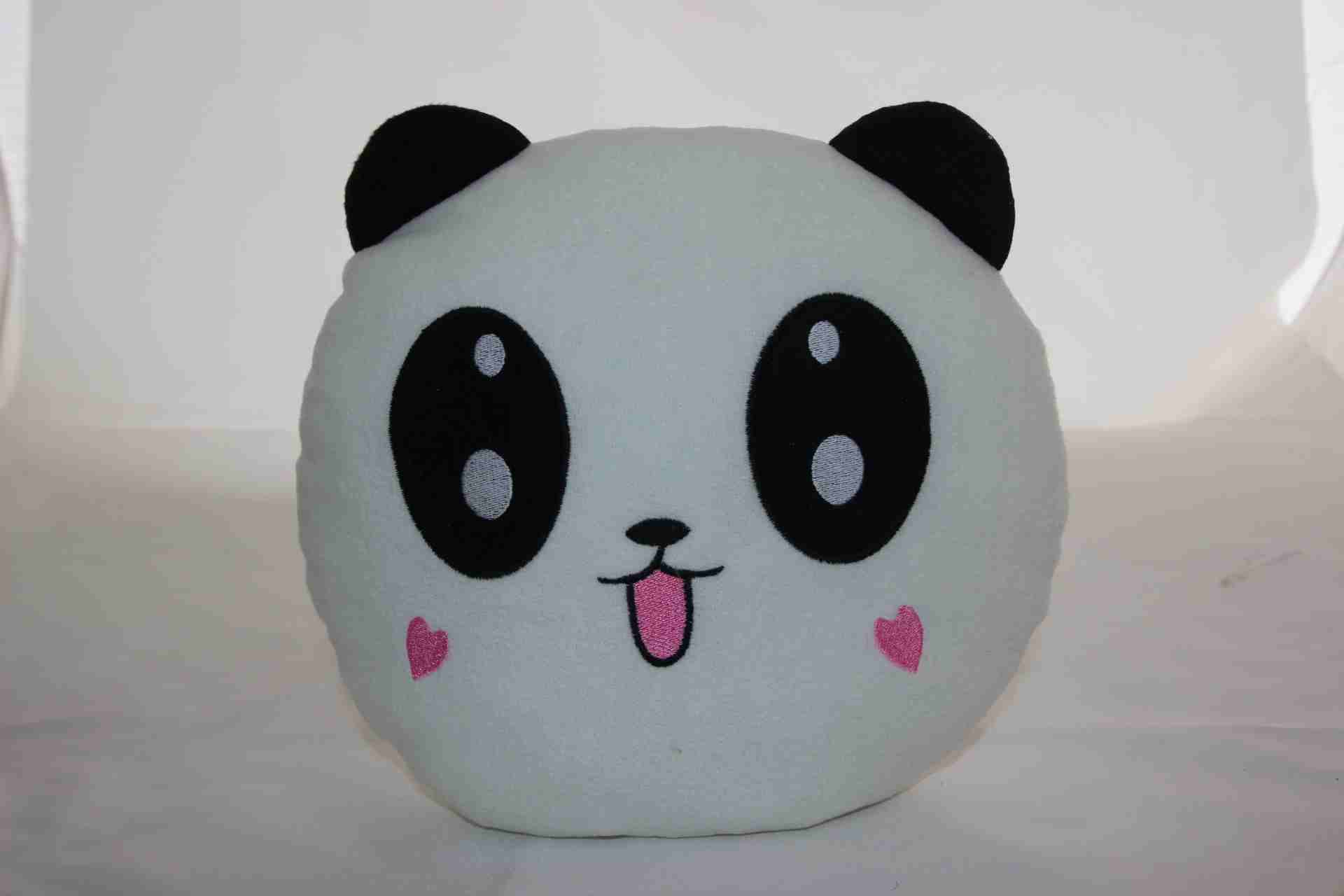 Panda Temalı Hediye Kutusu - Panda Yastık,Defter,Termos Ve Kupa Bardak Hediye Seti
