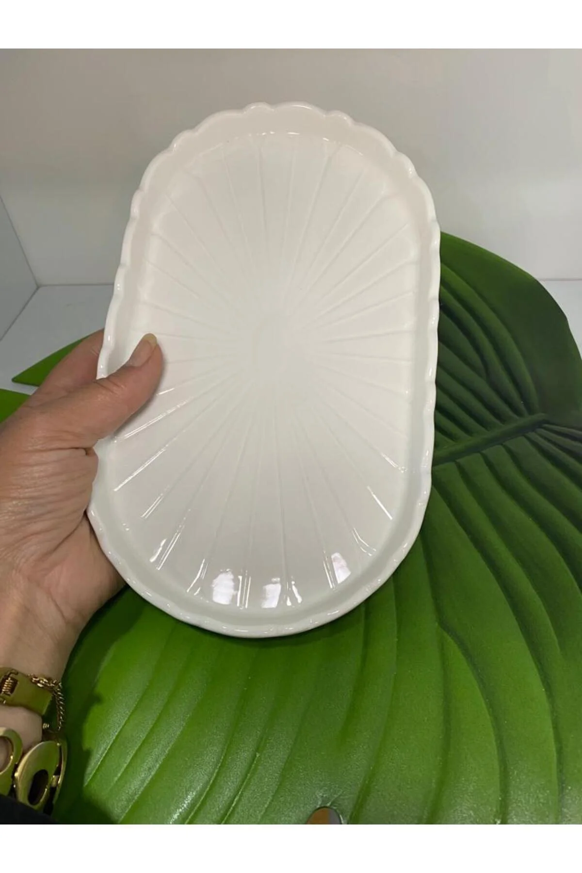 Papatya Desen Oval Porselen Sunum Tabağı Orta