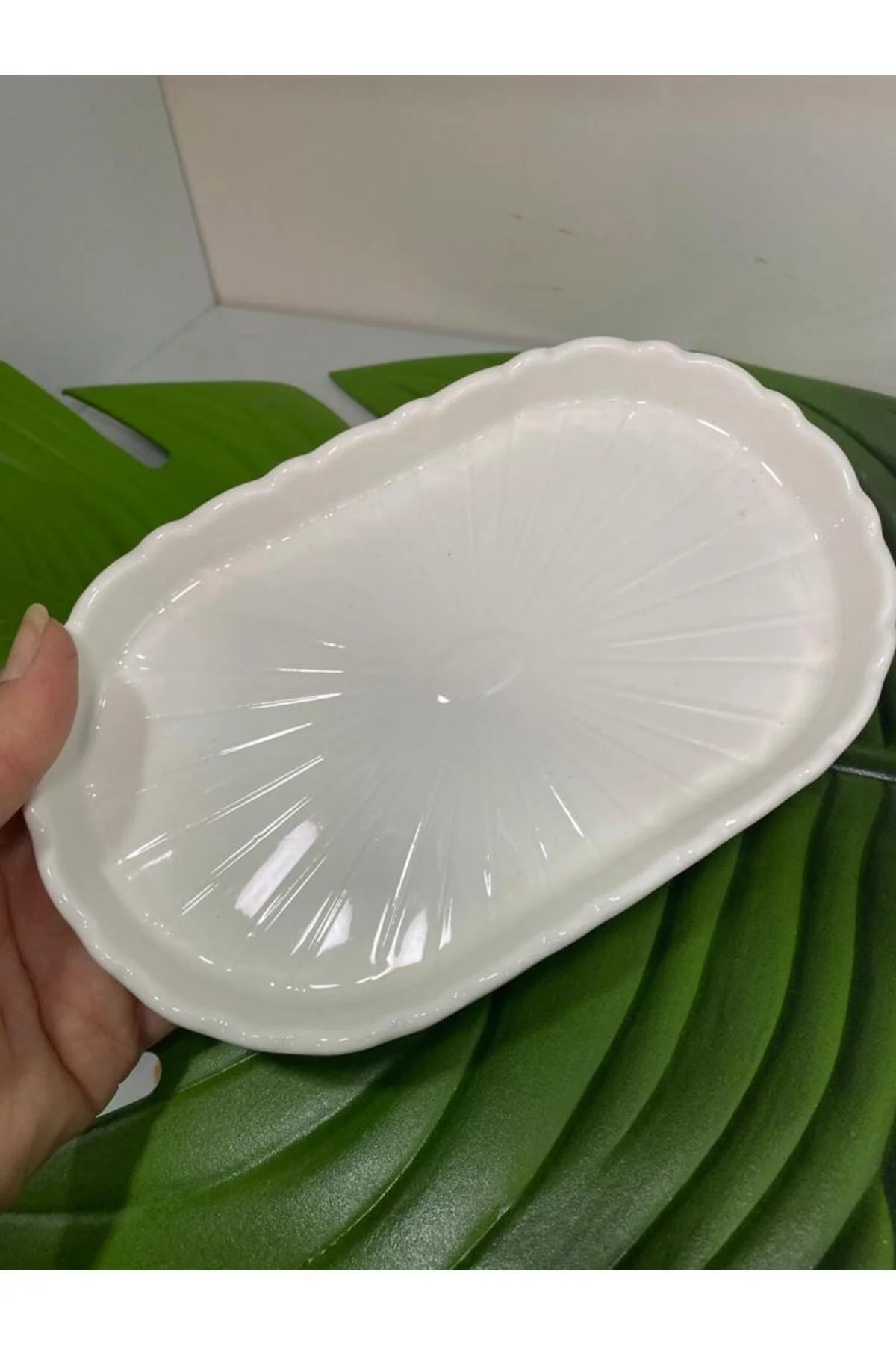 Papatya Desen Porselen Oval Sunum Tabağı