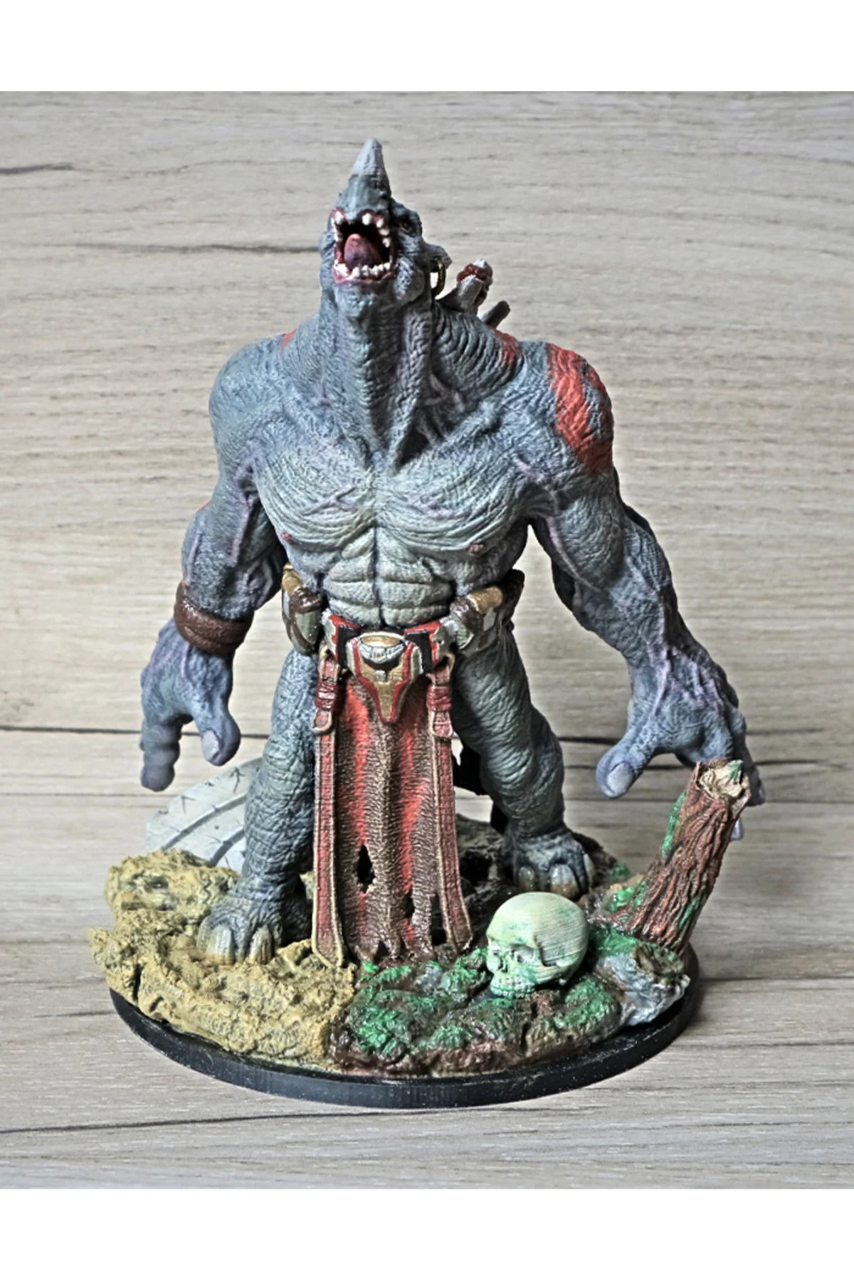 Paragon Grux Boyalı Figür Büyük Boy 25CM