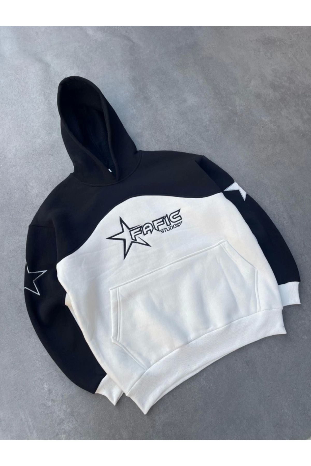 Parçalı Nakış Işlemelı Kapşonlu Sweatshirt - Siyah