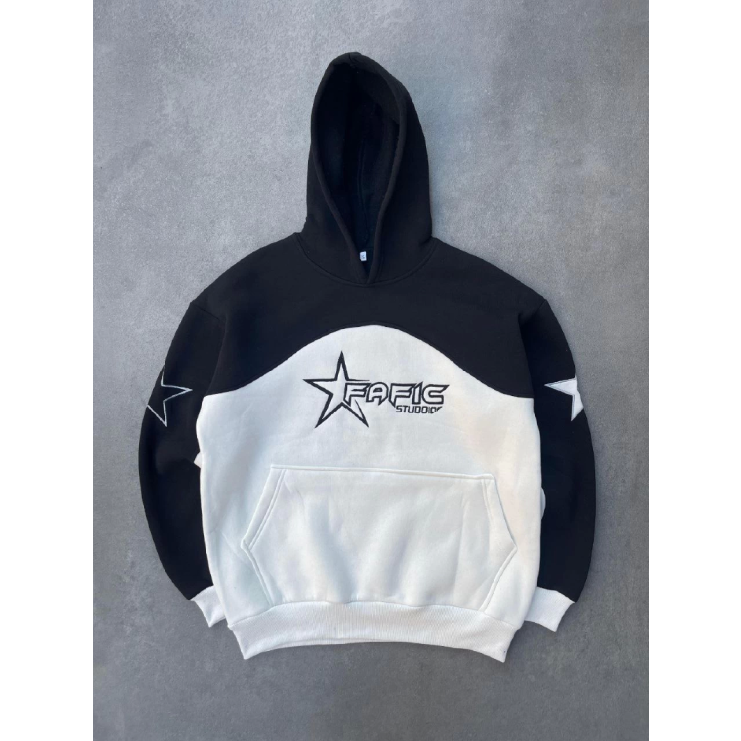Parçalı Nakış İşlemelı Kapşonlu SweatShirt - Siyah