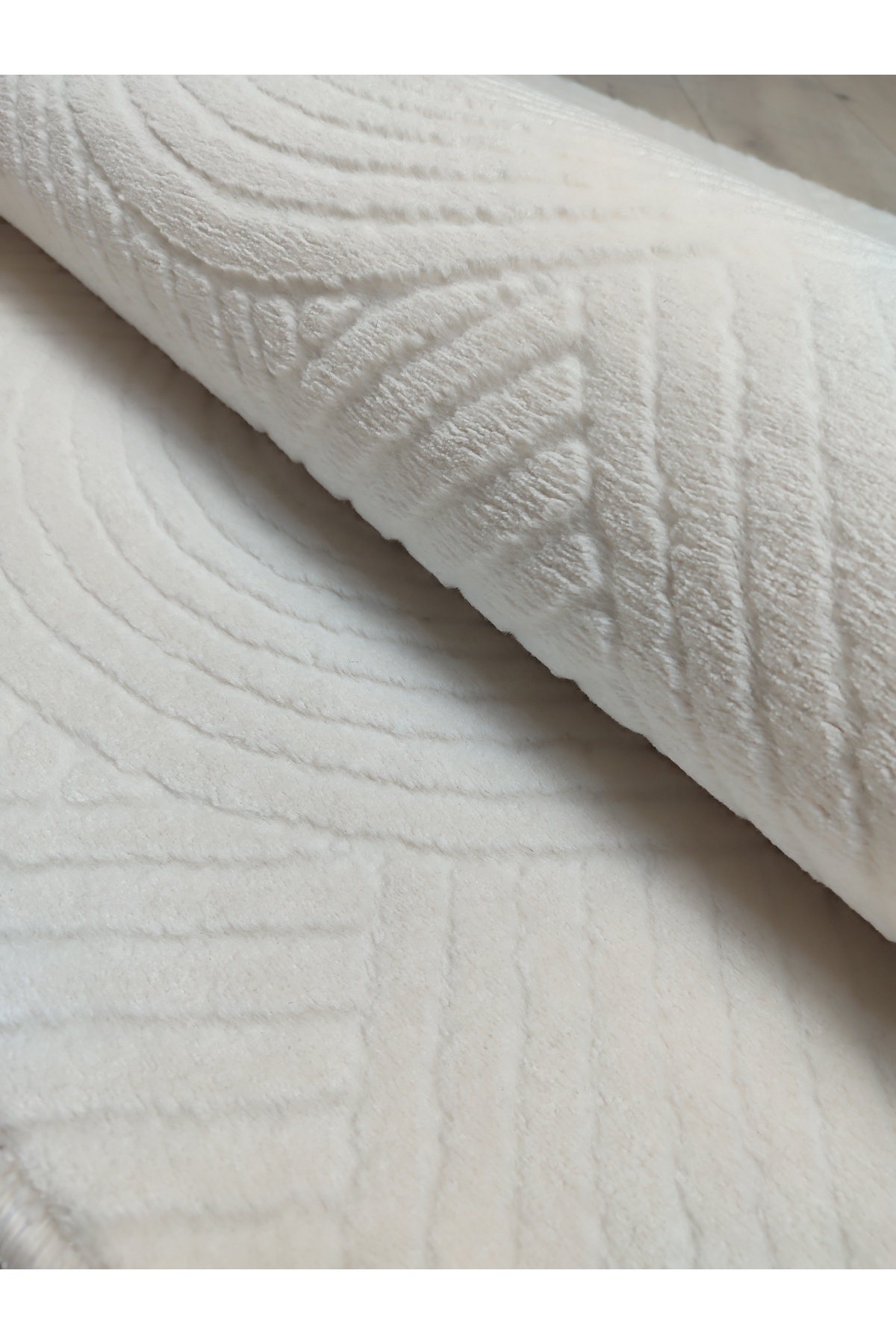 Pare Krem Yuvarlak Saçaklı Halı 80x80