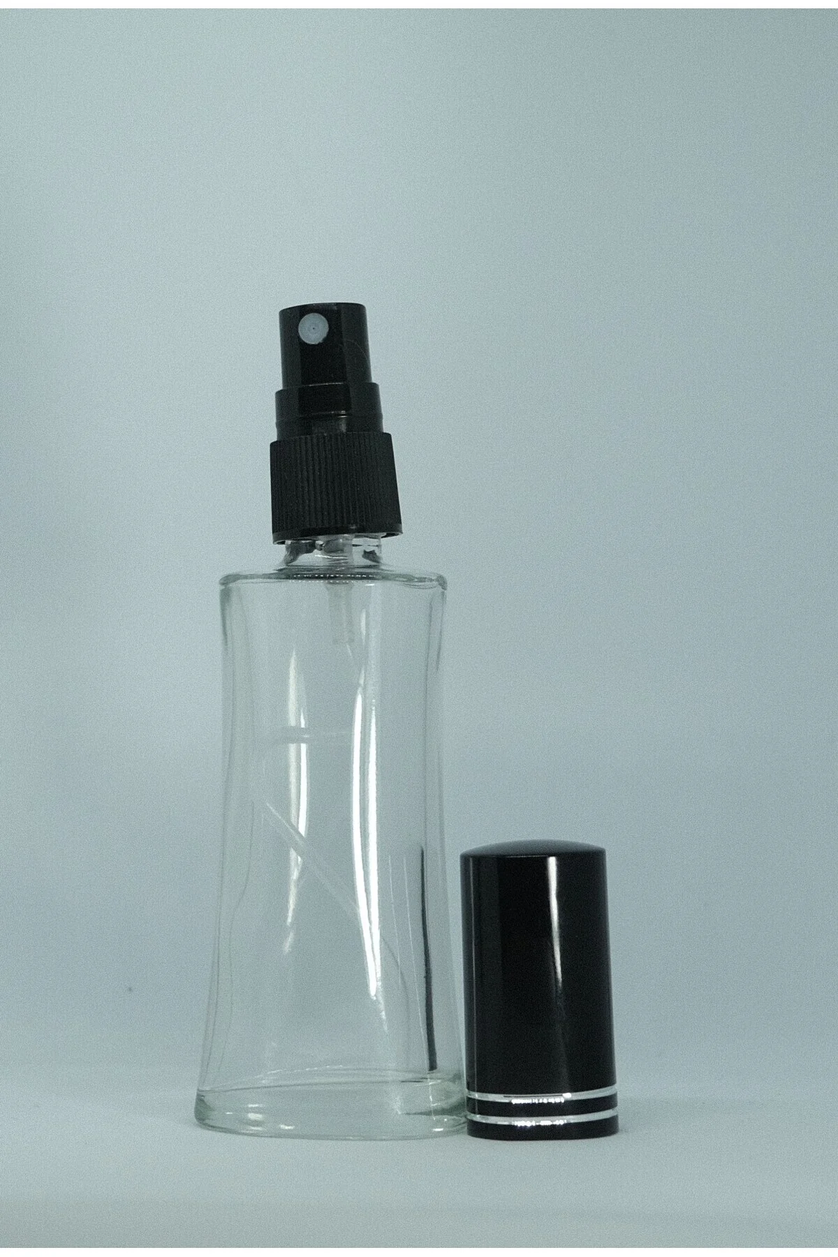 Parfüm Şişesi 50 ml 10 Adet (TEKRAR DOLDURULABİLİR) Siyah Kapak Plastik Valf Eyfel Boş Şişe