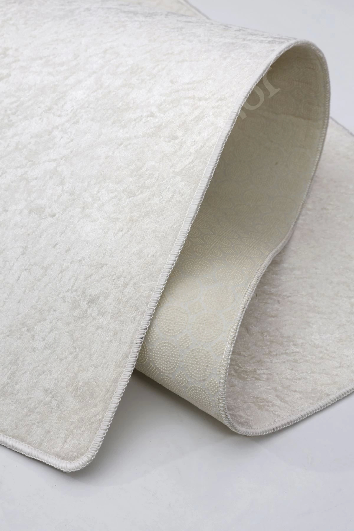 Parıltılı Halı Krem Yıkanabilir Kaymaz Kesme Ince Yolluk 120x200 (3 m2)