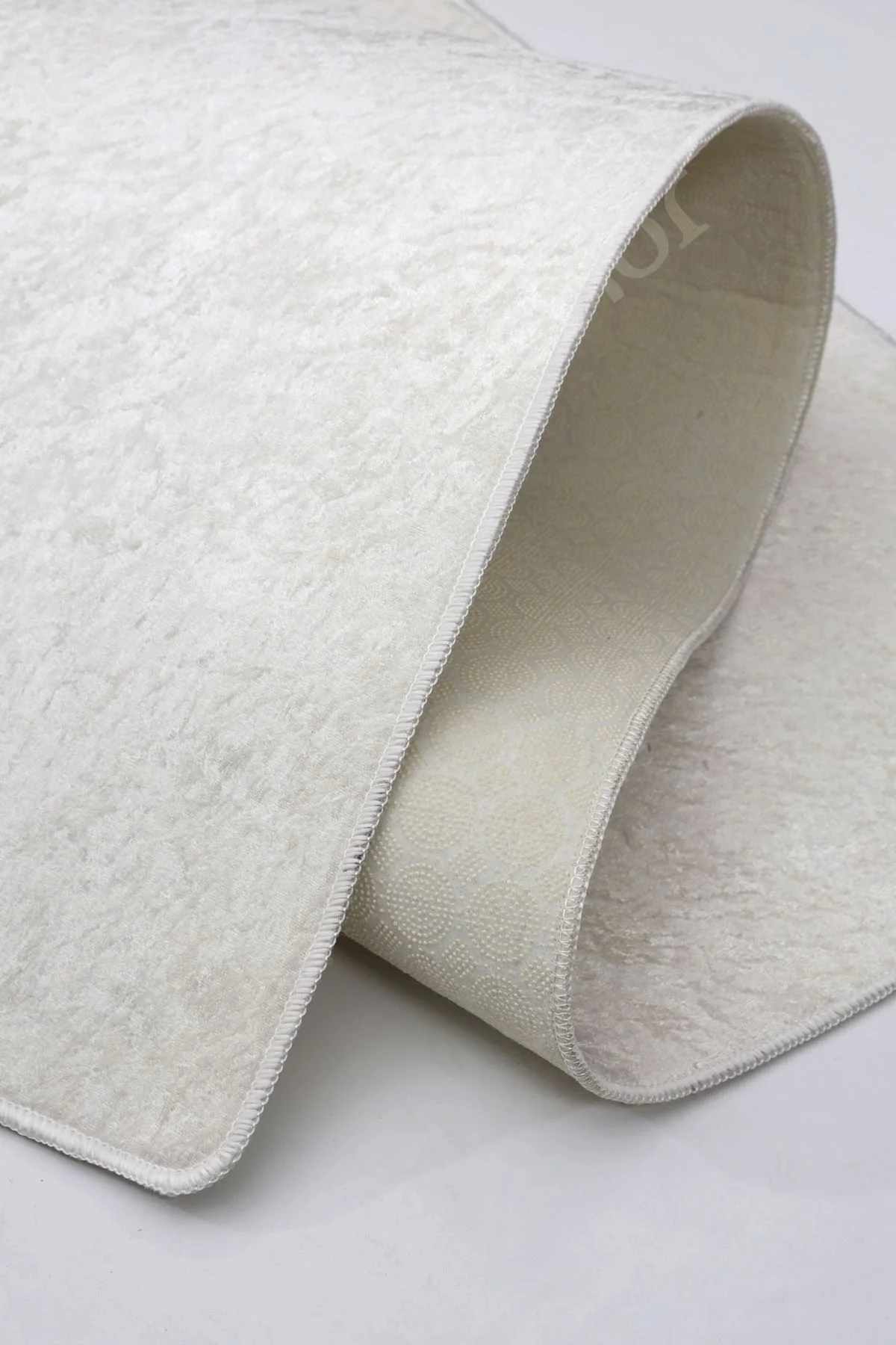 Parıltılı Halı Krem Yıkanabilir Kaymaz Kesme Ince Yolluk 160x250 (4 metrekare)