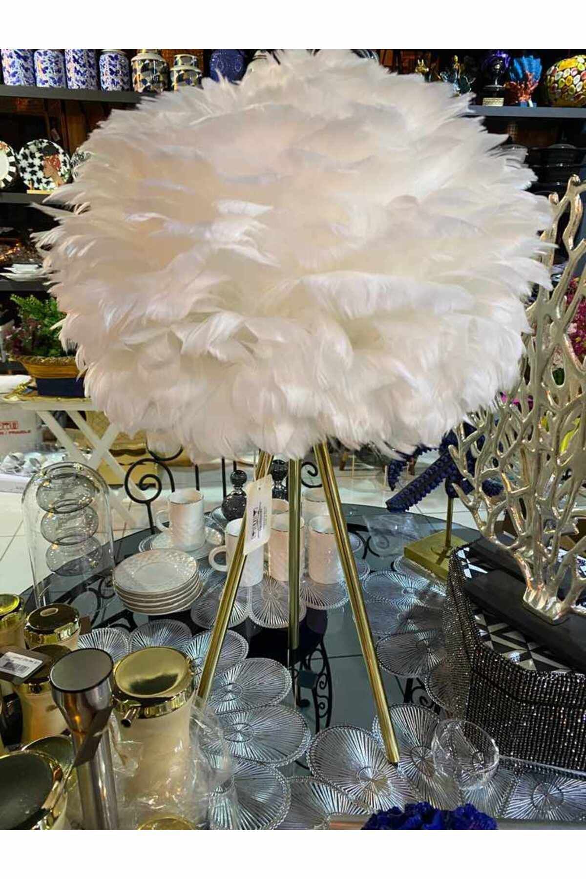 Elif Aksesuar Paris Beyaz Tüy Abajur