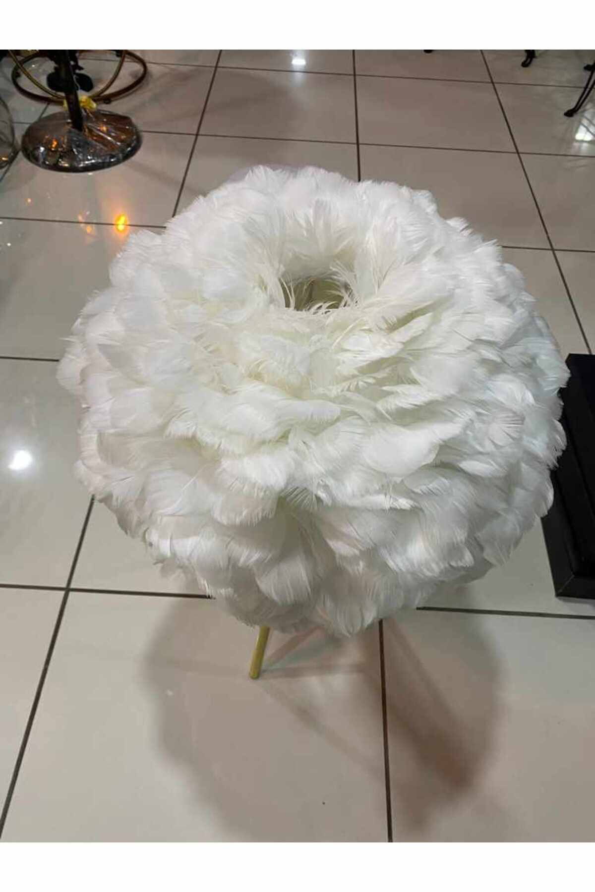 Elif Aksesuar Paris Beyaz Tüy Abajur