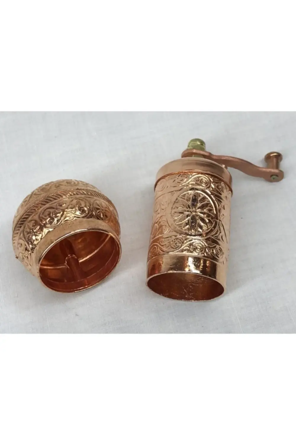 Parlak Bakır Renkli Osmanlı Tarzı El Yapımı Minik Karabiber Değir