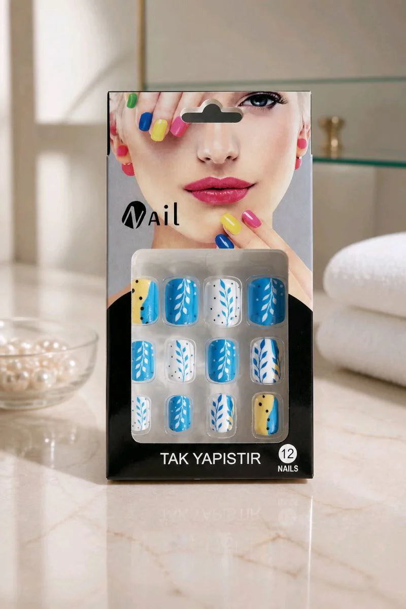 Parlak Lüks  Figürlü  Takma Tırnak (Tırnak Yapıştıcı Hediye)