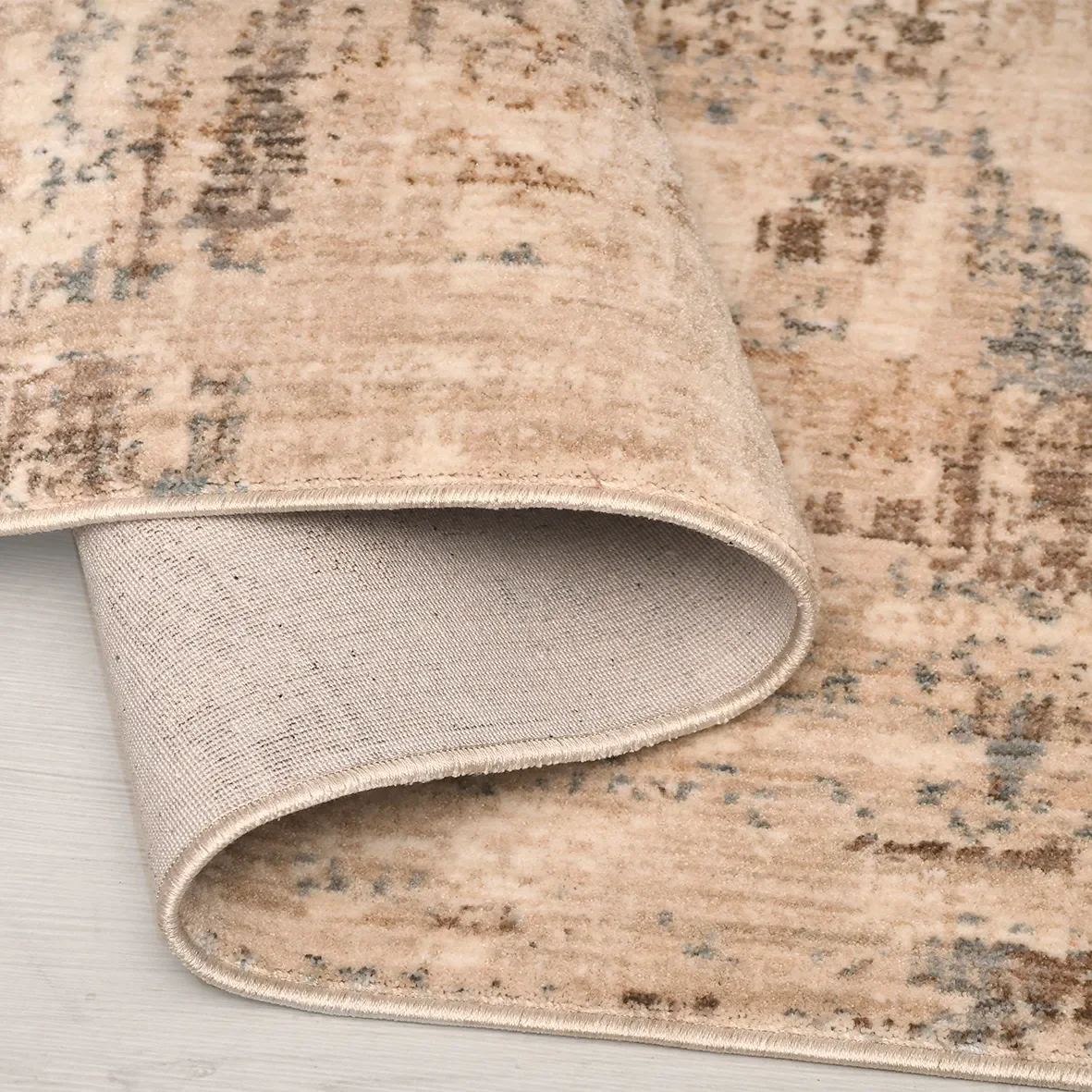 Parma Model Oturma Odası Halısı – 480.000 İlmek Sıklığı, 6 mm Hav Yüksekliği, Degrade Polyester Fiyatı, Yorumları ve Özellikleri