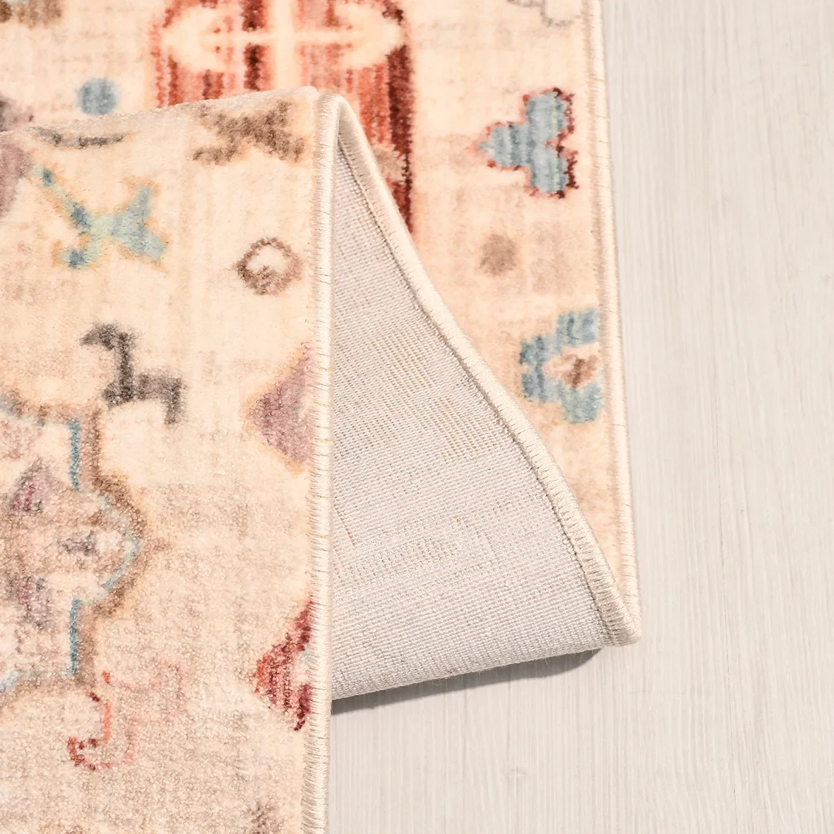 Parma Model Oturma Odası Halısı – 480.000 İlmek Sıklığı, 6 mm Hav Yüksekliği, Degrade Polyester Fiyatı, Yorumları ve Özellikleri