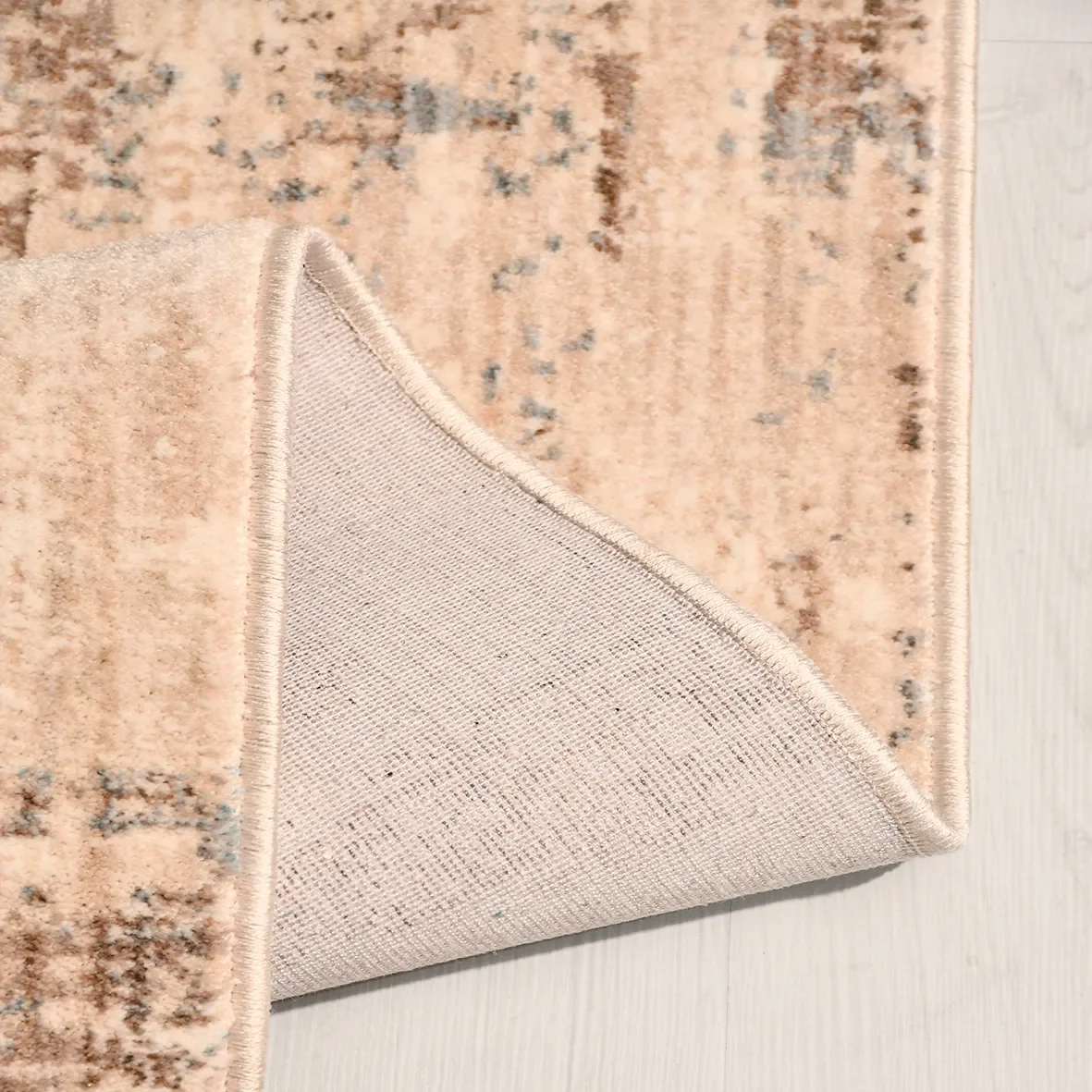 Parma Model Oturma Odası Halısı – 480.000 İlmek Sıklığı, 6 mm Hav Yüksekliği, Degrade Polyester Fiyatı, Yorumları ve Özellikleri