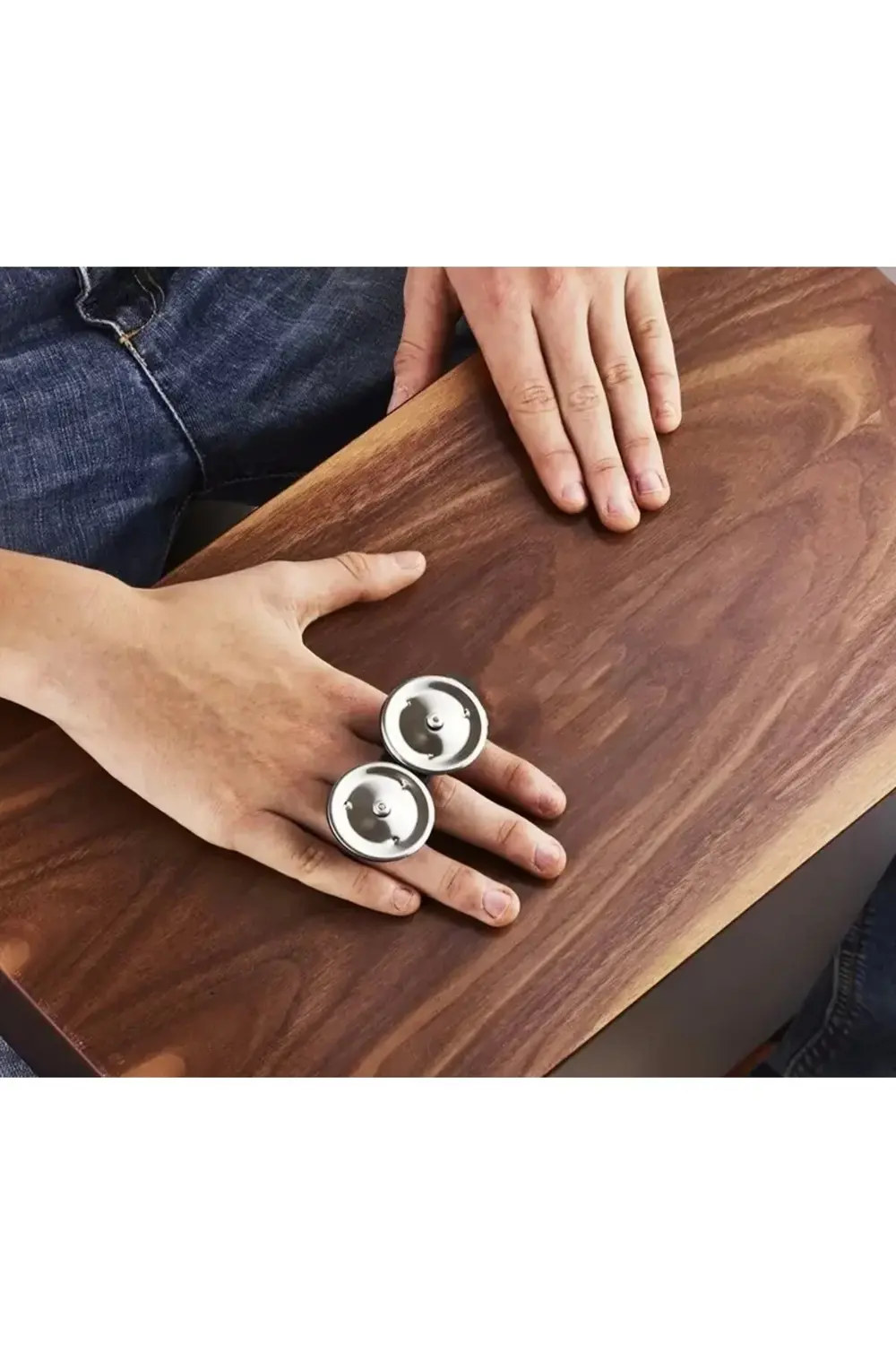 Parmak Zili, El Zili Vurmalı Çalgı Çalarken Kullanılan Ritim Zili