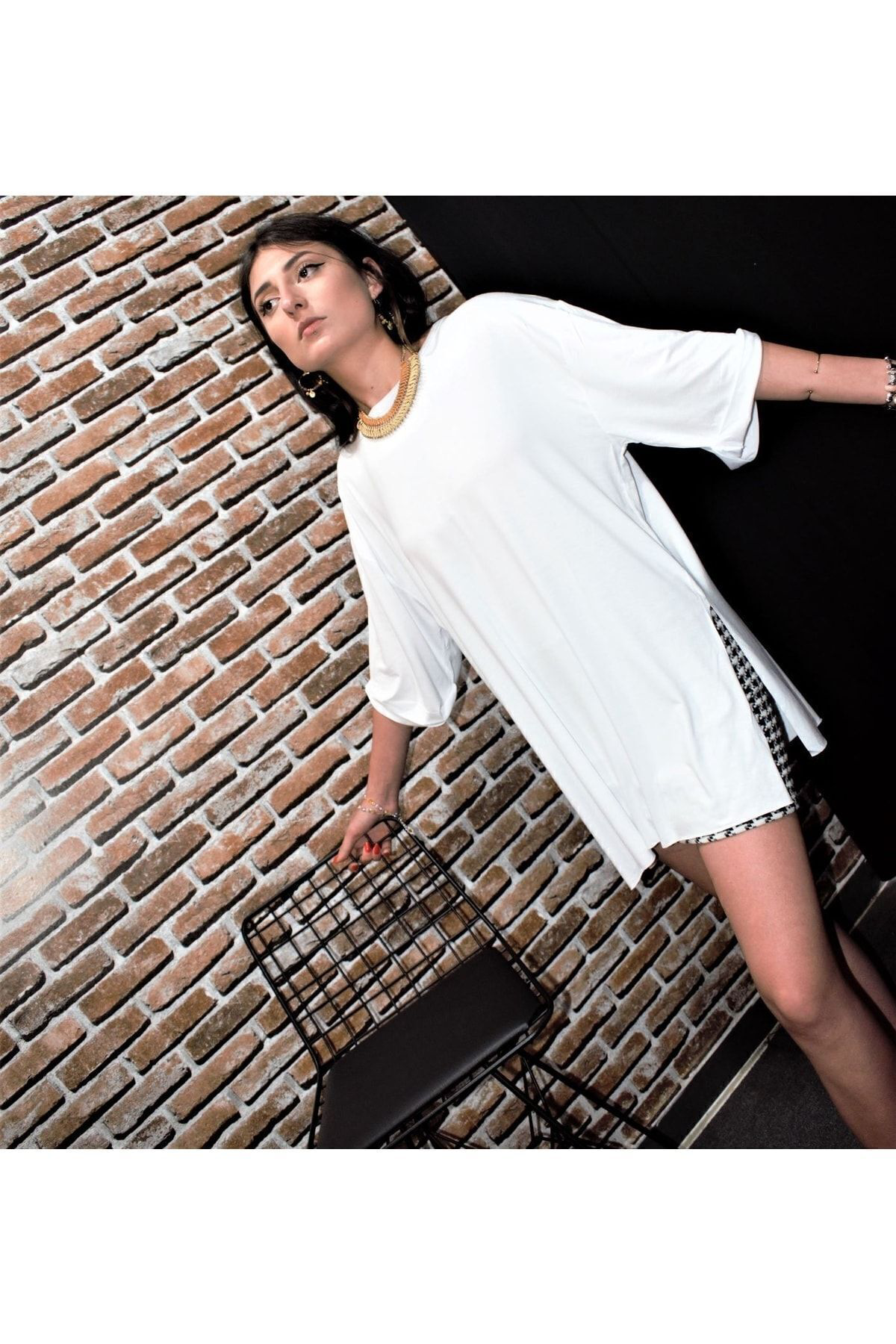 Pasaklı Giyim Kadın Beyaz Kaliteli Yarım Kollu Salaş Bol Oversize