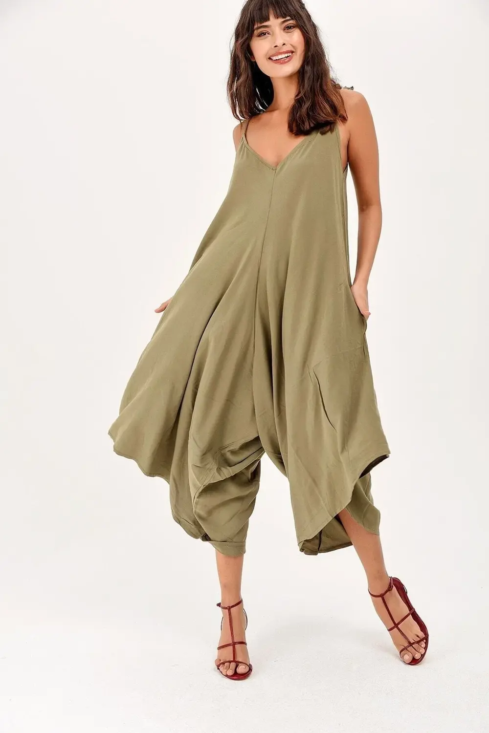 Pasaklı Giyim Kadın Viskon Haki Yeşil Askılı Cepli Asimetrik Pant