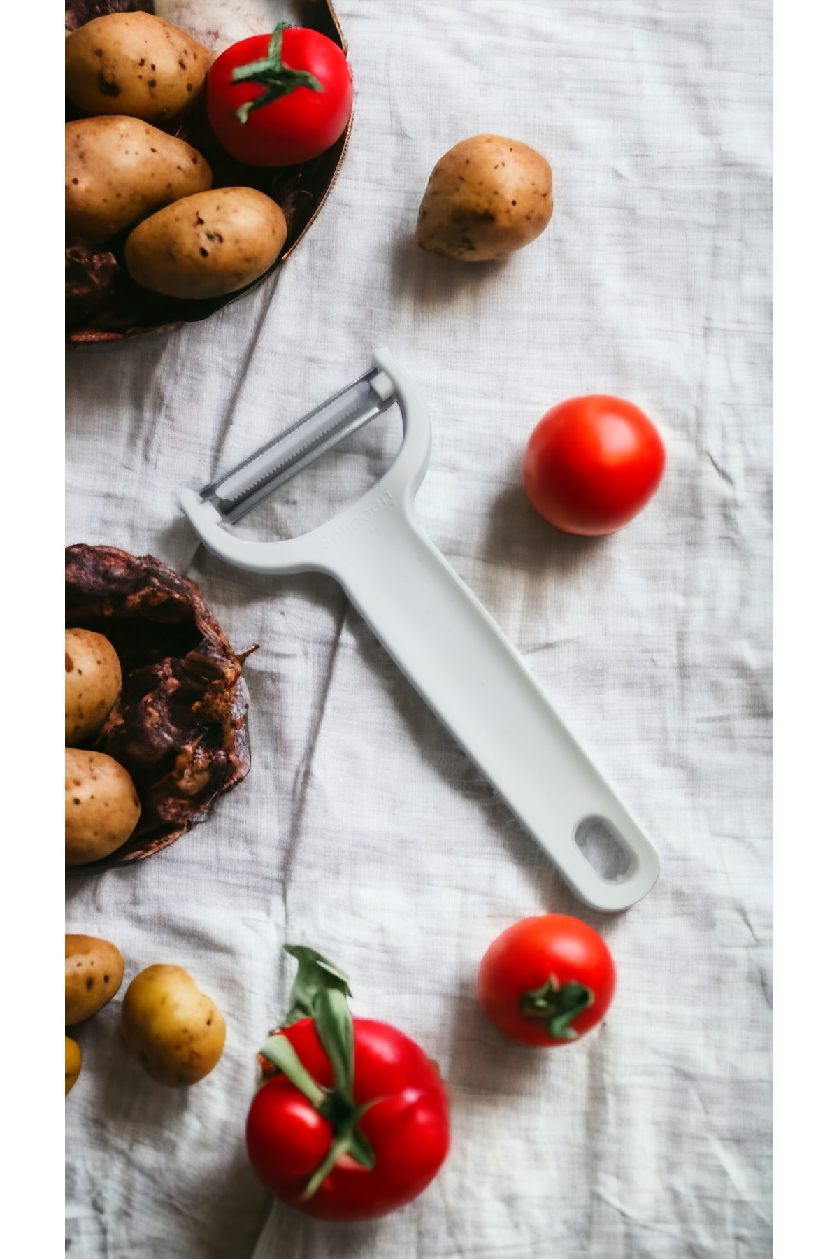 Solingen Paslanmaz Çelik Ağızlı Soyacak Meyve Sebze Soyacağı Beyaz