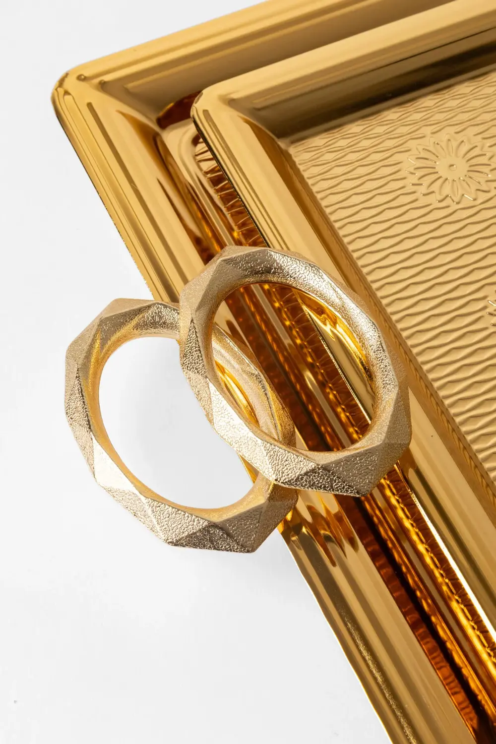 Paslanmaz Çelik Gold 2’li Tepsi Seti – Gümüş Kulplu Servis ve Sun