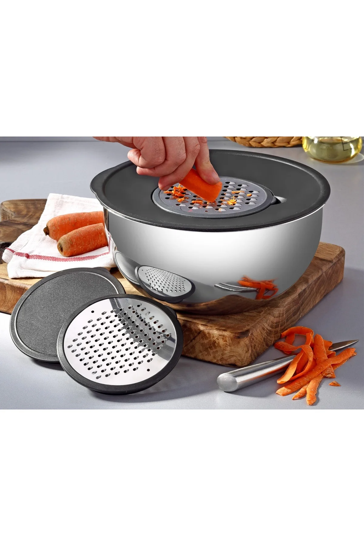 Paslanmaz Çelik Rendeli Karıştırma Ve Saklama Kabı 24 cm 4 Litre Paslanmaz Çelik Rendeli Karıştırma Ve Saklama Kabı 24 cm 4 Litre