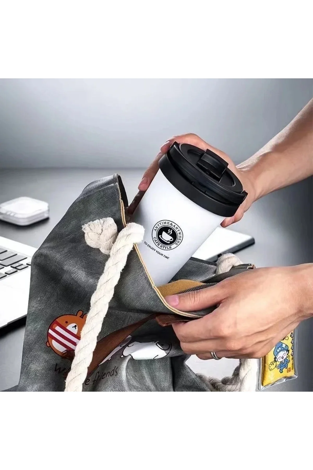 Paslanmaz Çelik Saplı Tutacak Kollu Çift Katmanlı Mug Bardak Termos Karışık Renkli 500 Ml Paslanmaz Çelik Saplı Tutacak Kollu Çift Katmanlı Mug Bardak Termos Karışık Renkli 500 Ml