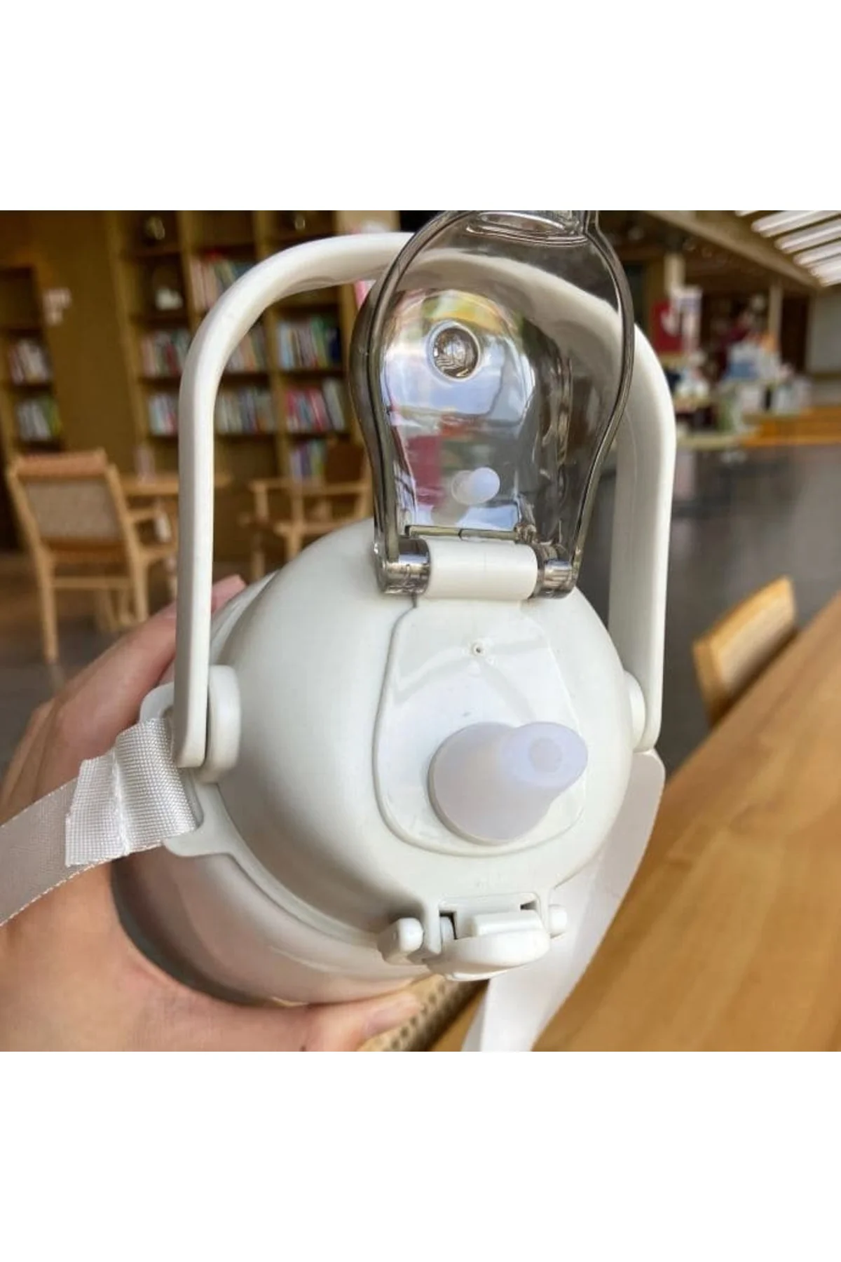 Paslanmaz Çelik Tombul Su Matarası - 650ml - Askılı ve Pipetli Çe