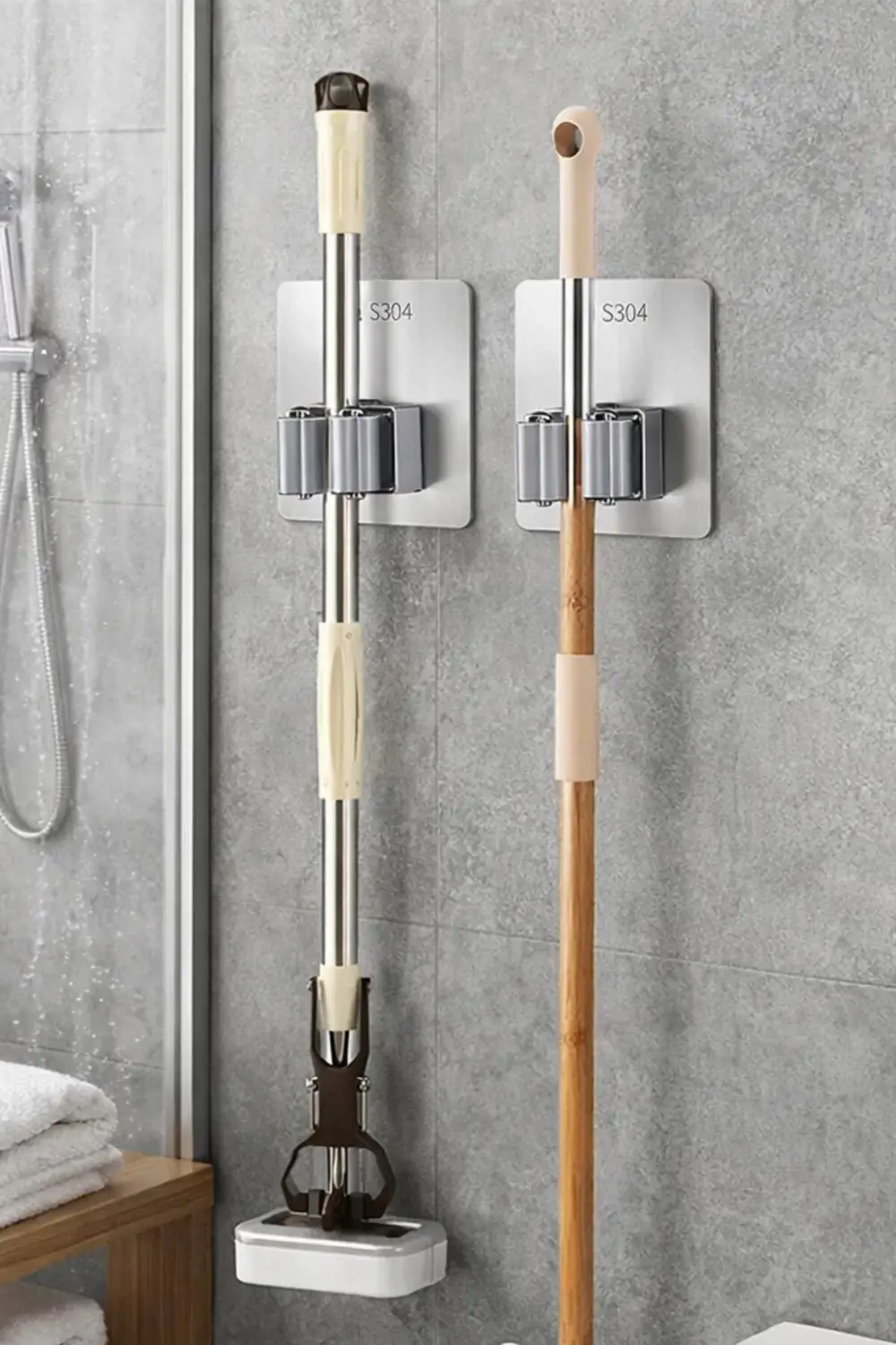 Paslanmaz Çelik Yapışkanlı Mop Tutucu | Klipsli Paspas Tutucu | B