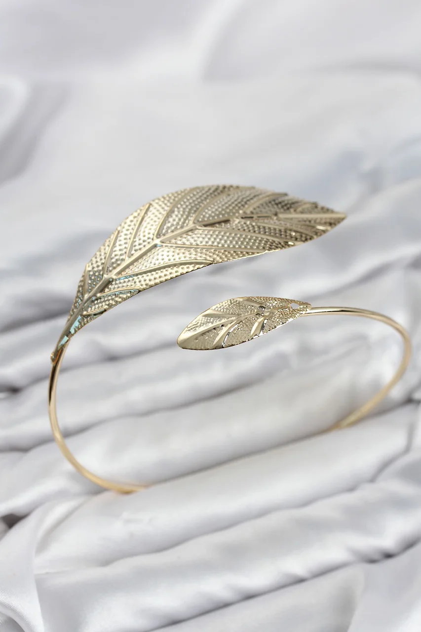 Pazu Bileklik Gold Renk Pirinç Yaprak Model - Lisinya Diğer