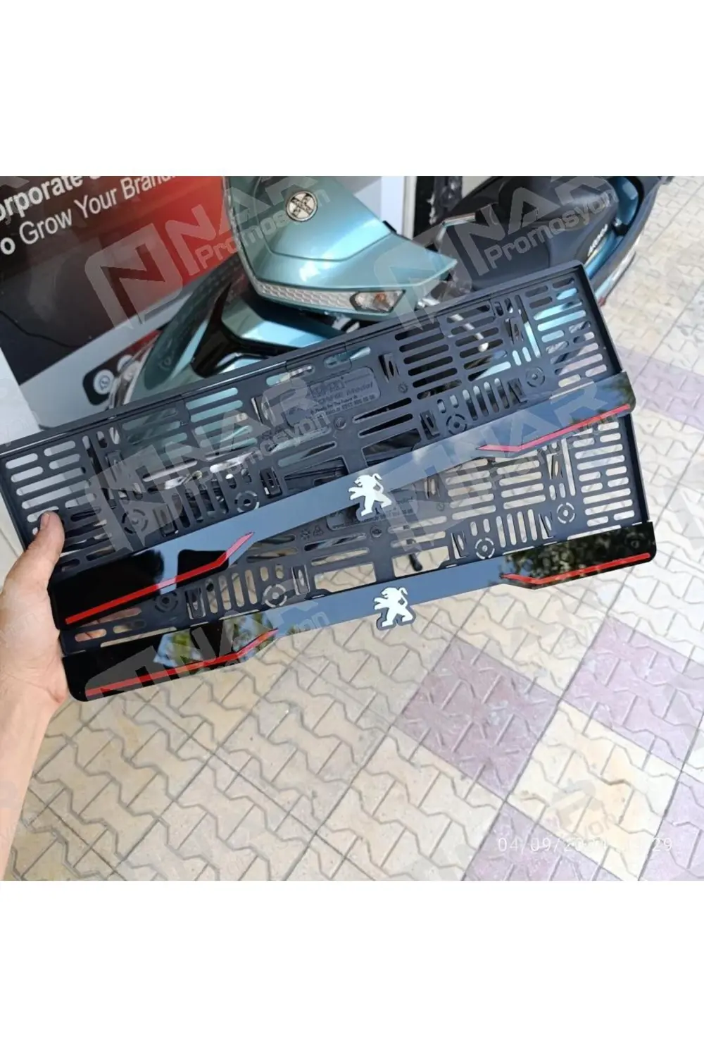 pejo uyumlu Logolu Tüm Araçlarla Uyumlu Pleksi Plakalık 2 Adet 1 