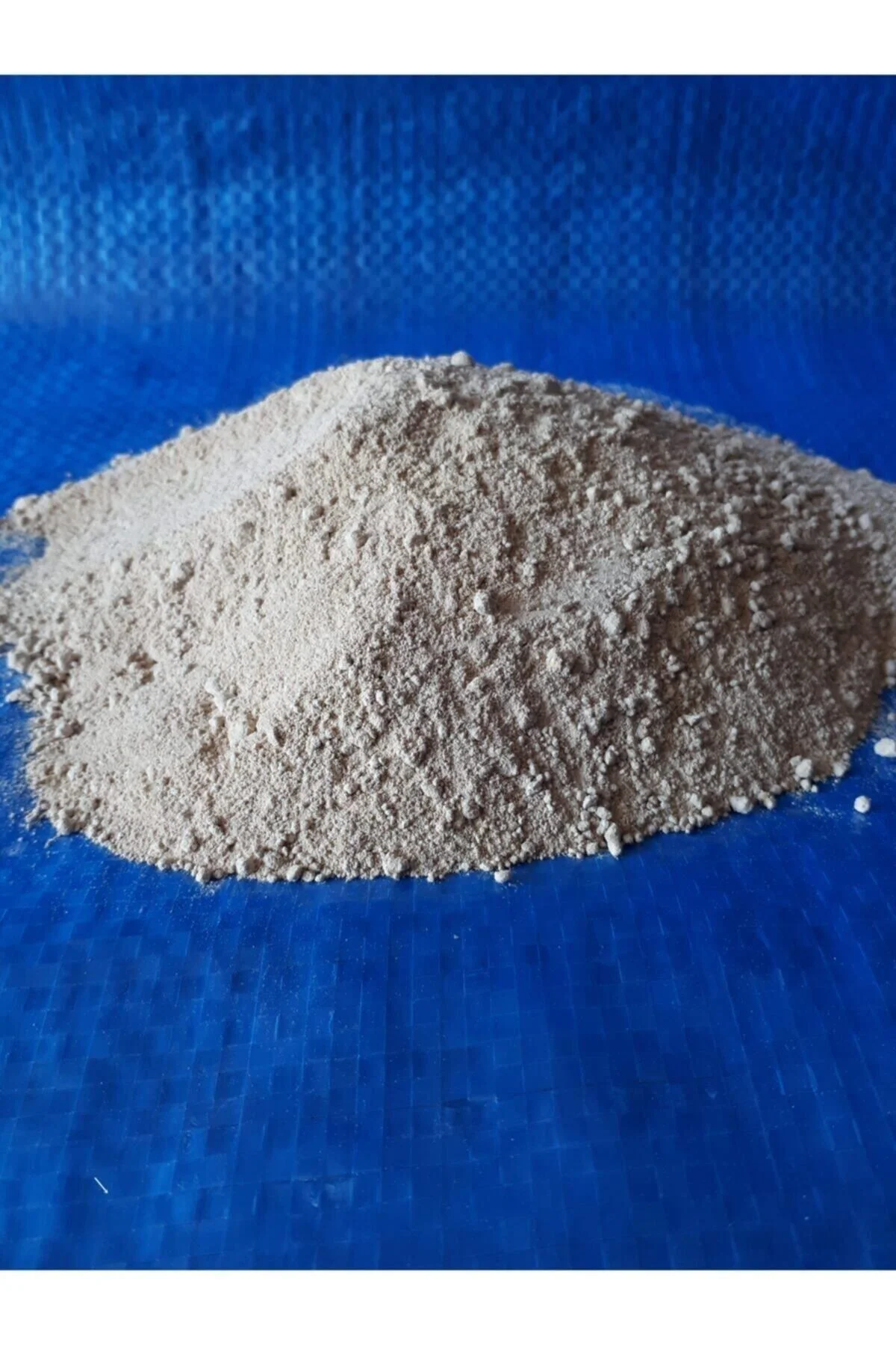 Pekmez Toprağı 5 kg + Hediye Üzüm Fidanı Tohumları Pekmez Toprağı 5 kg + Hediye Üzüm Fidanı Tohumları