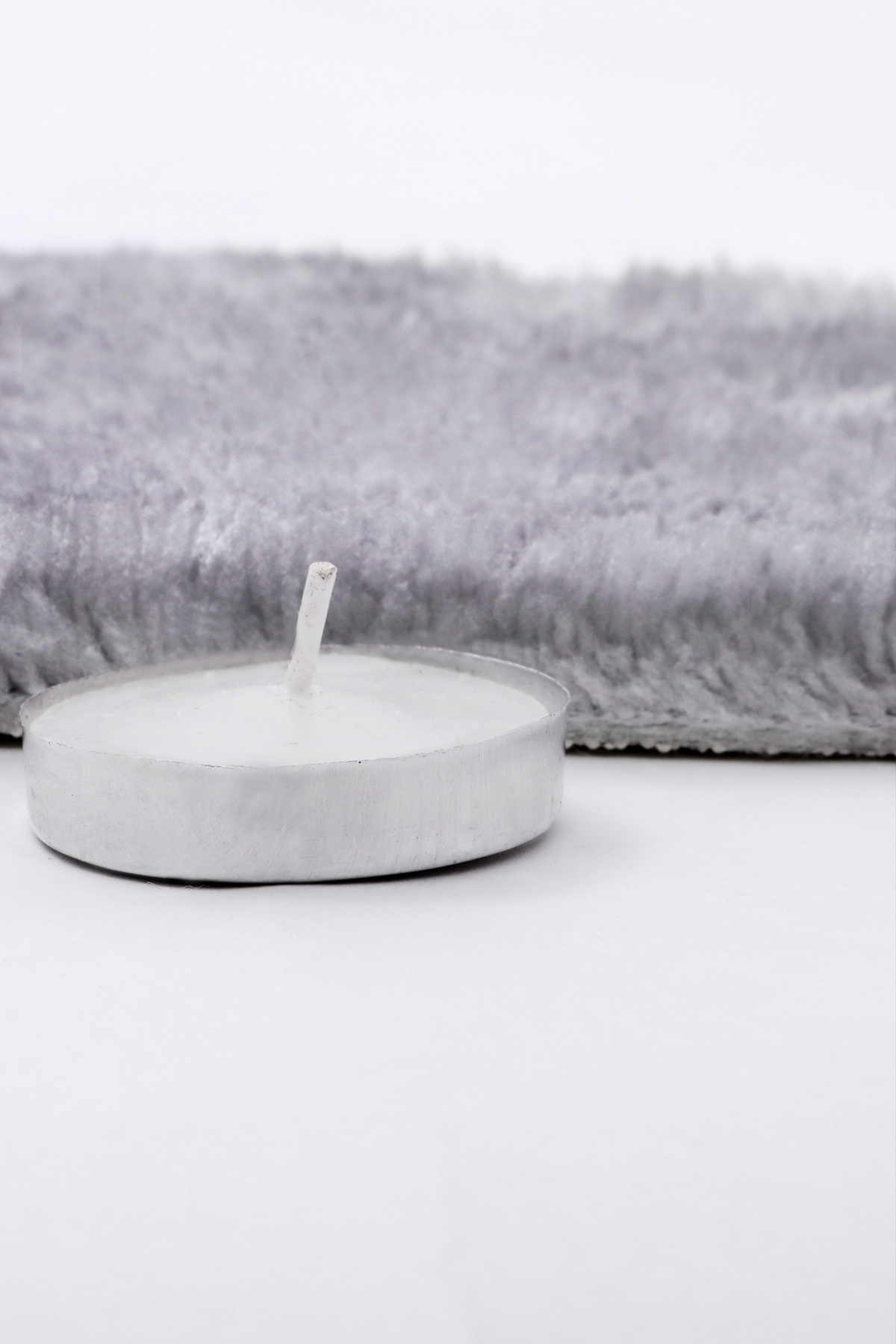 PELUŞ HALI AÇIK GRİ RENK Yıkanabilir Kaymaz Kesme HALI Yolluk 80x