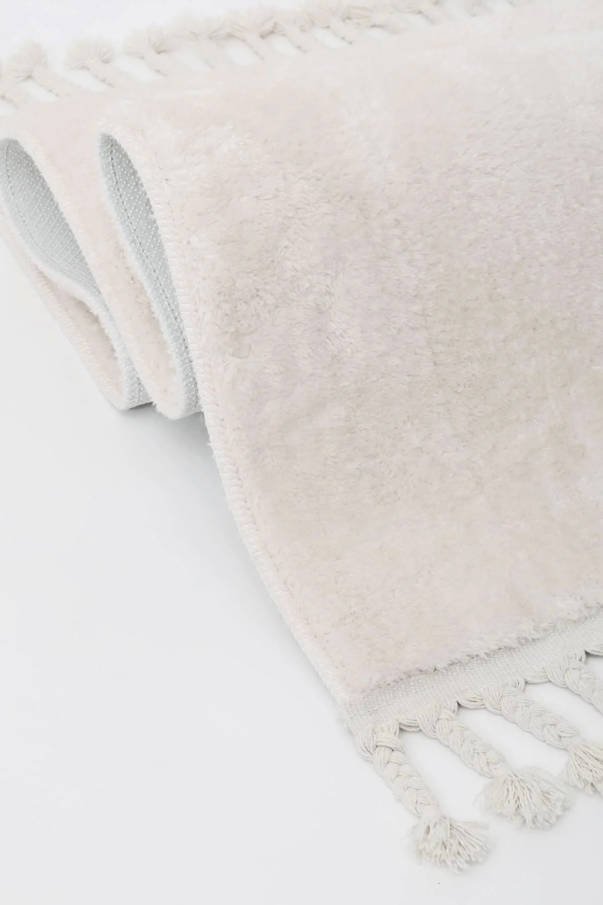 Peluş Halı Açık Vizon Cool Saçaklı Post Kesme Yolluk Kilim Salon Halısı Modelleri