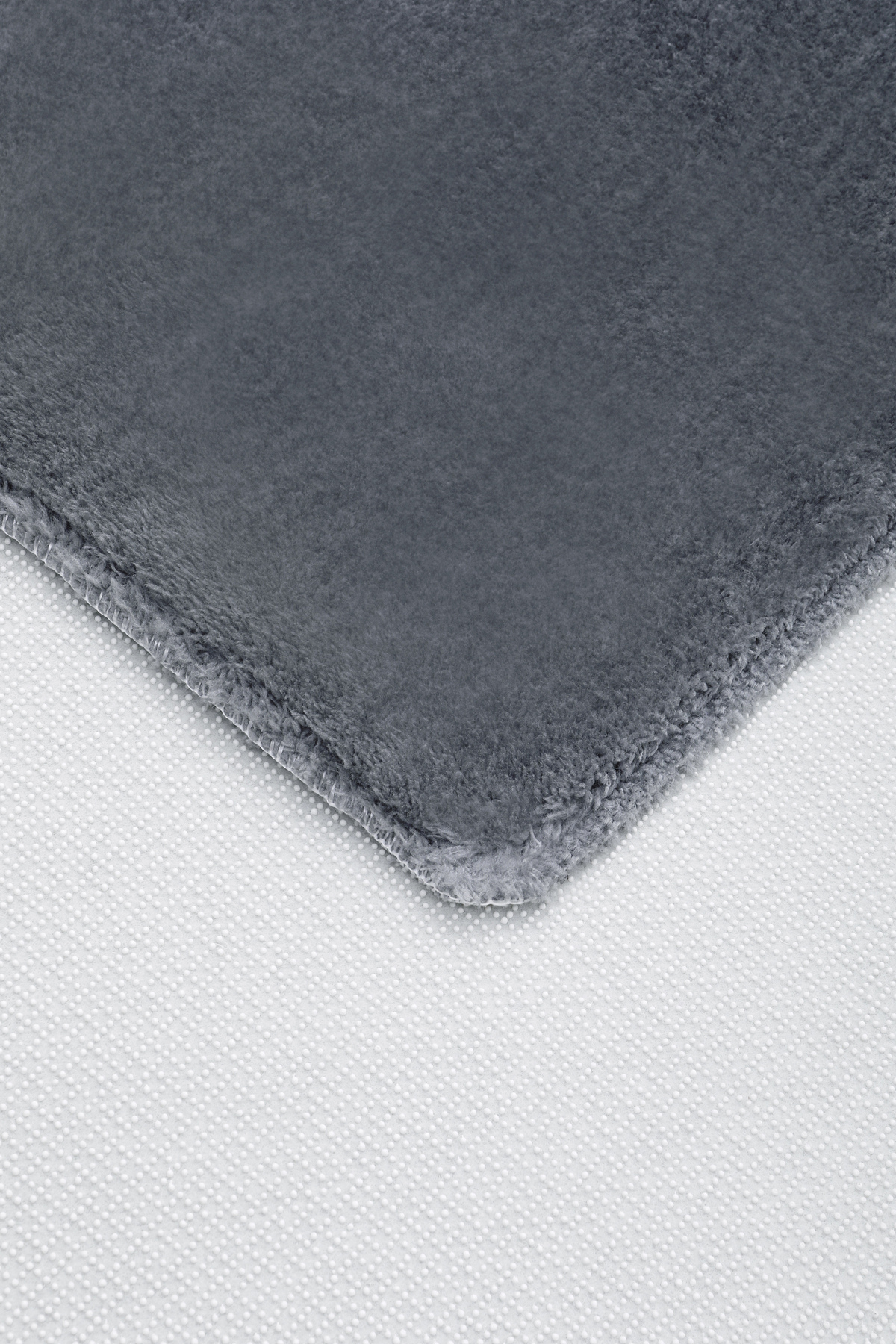 PELUŞ HALI KOYU GRİ RENK Yıkanabilir Kaymaz Kesme HALI Yolluk 200