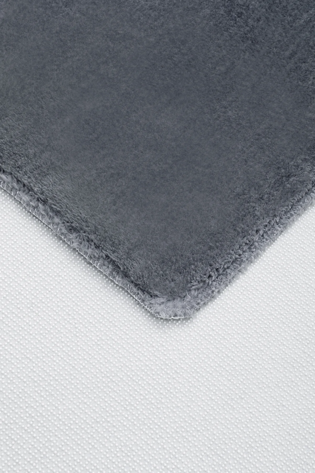 PELUŞ HALI KOYU GRİ RENK Yıkanabilir Kaymaz Kesme HALI Yolluk 60x150 Fiyatı, Yorumları ve Özellikleri