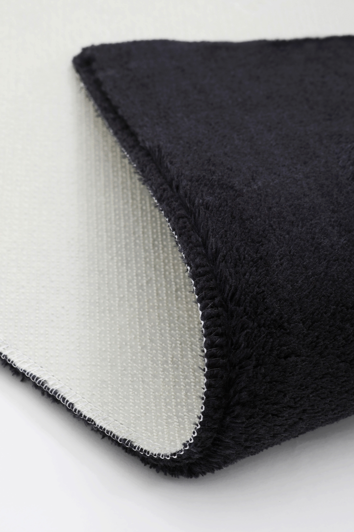 PELUŞ HALI SİYAH RENK Yıkanabilir Kaymaz Kesme HALI Yolluk 200x650 Fiyatı, Yorumları ve Özellikleri