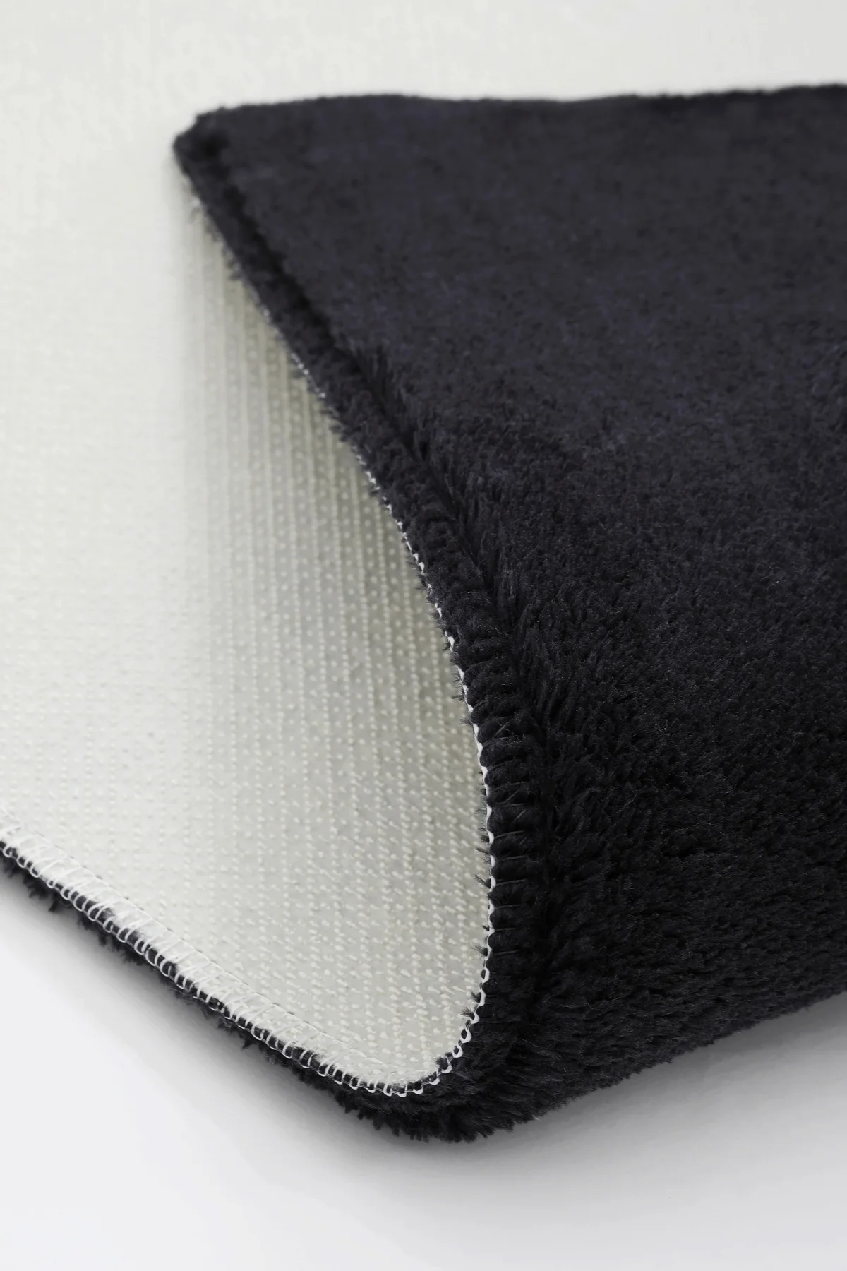 PELUŞ HALI SİYAH RENK Yıkanabilir Kaymaz Kesme HALI Yolluk 100x200 PELUŞ HALI SİYAH RENK Yıkanabilir Kaymaz Kesme HALI Yolluk 100x200