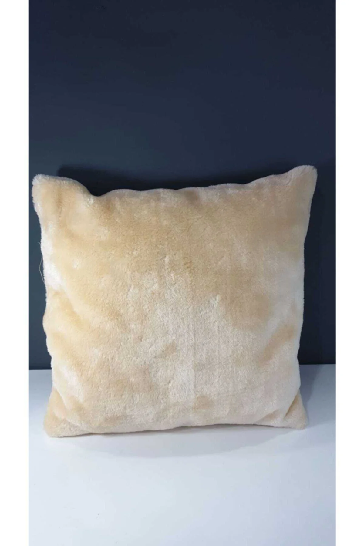 Peluş Kırlent