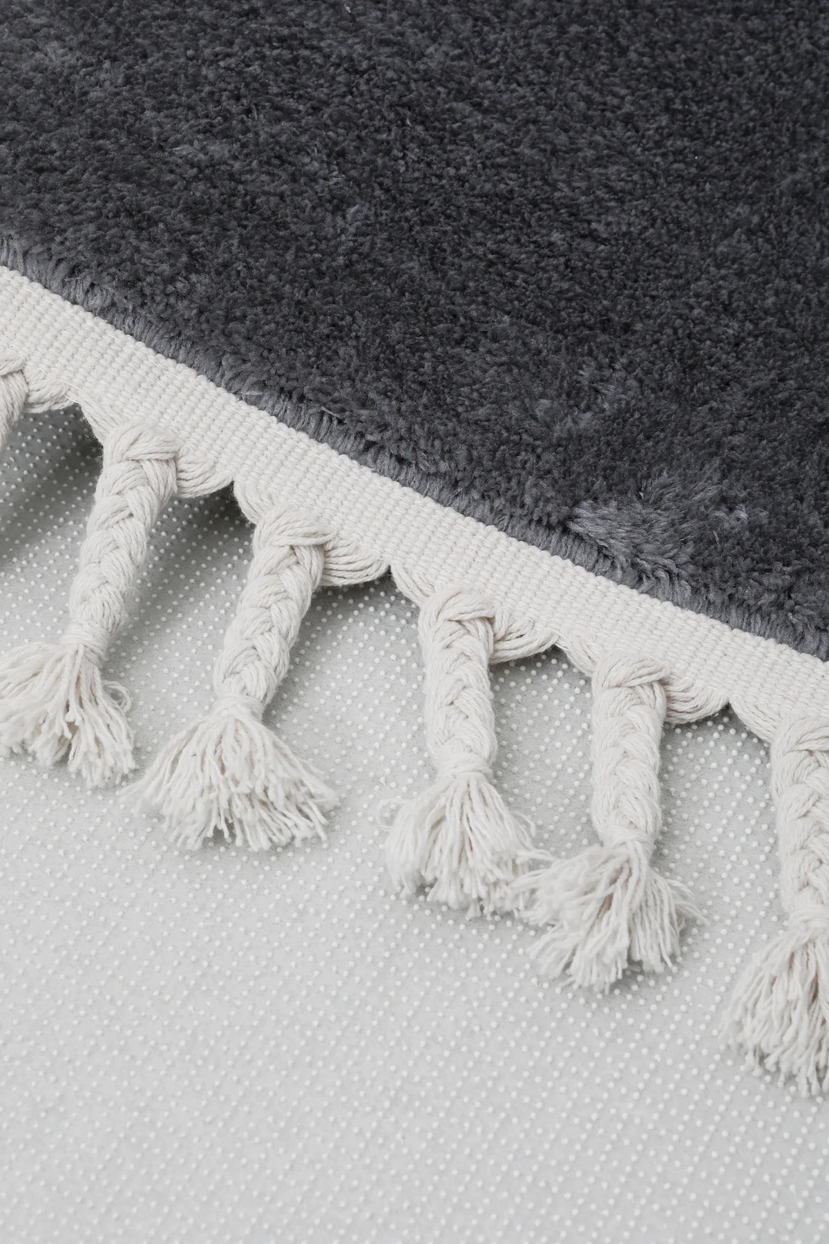 PELUŞ Oval Saçaklı HALI KOYU GRİ RENK Silinebilir 100x200 PELUŞ Oval Saçaklı HALI KOYU GRİ RENK Silinebilir 100x200 - Görsel 3