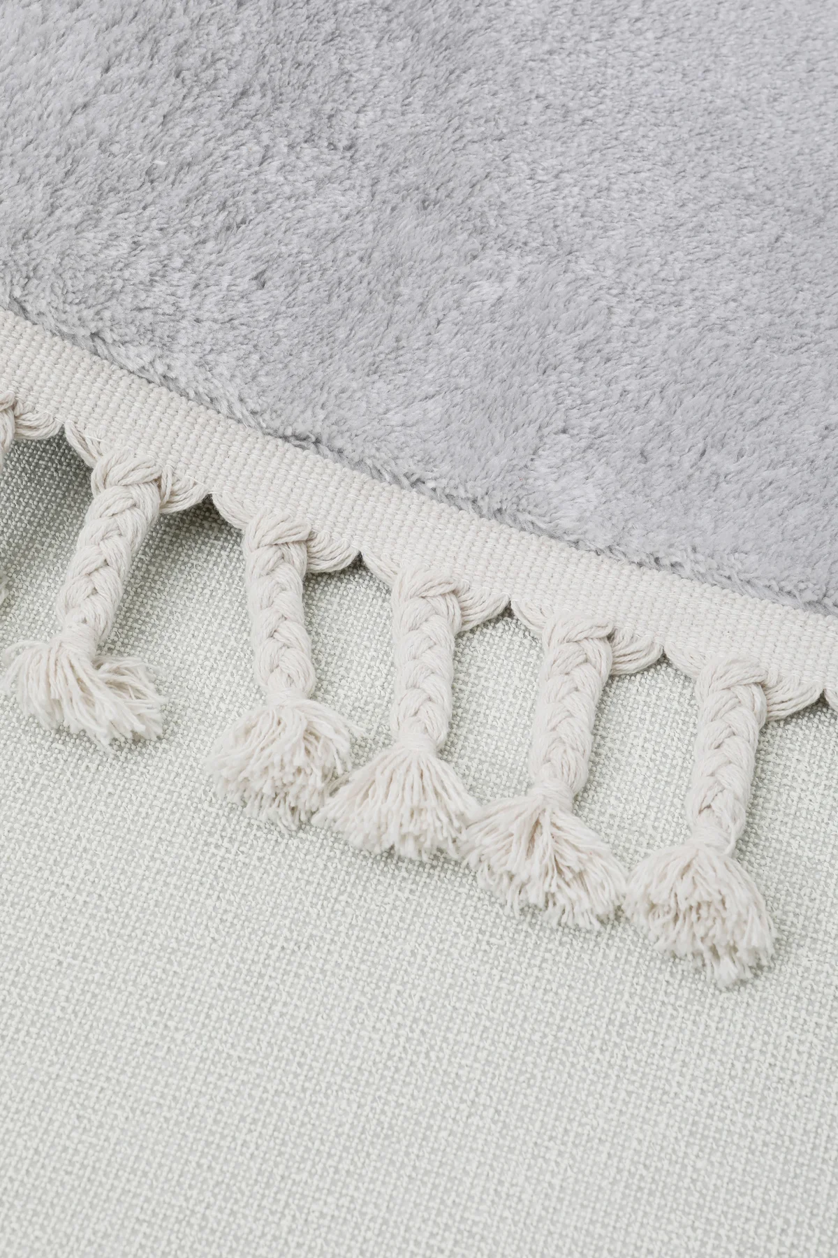 PELUŞ Oval Saçaklı HALI AÇIK GRİ RENK Silinebilir 80x300