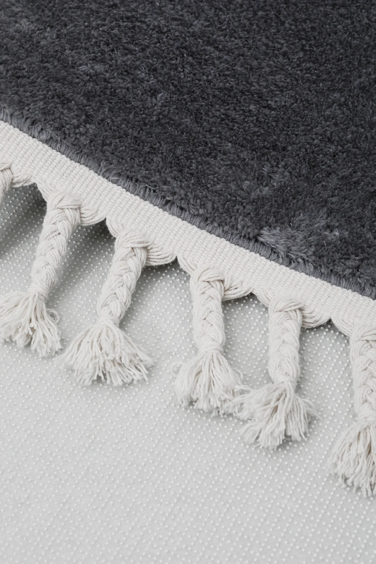 PELUŞ Oval Saçaklı HALI KOYU GRİ RENK Silinebilir 80x300